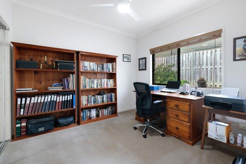 Elevated Living: Spacious, Sunlit Sanctuary in Pacific Pines