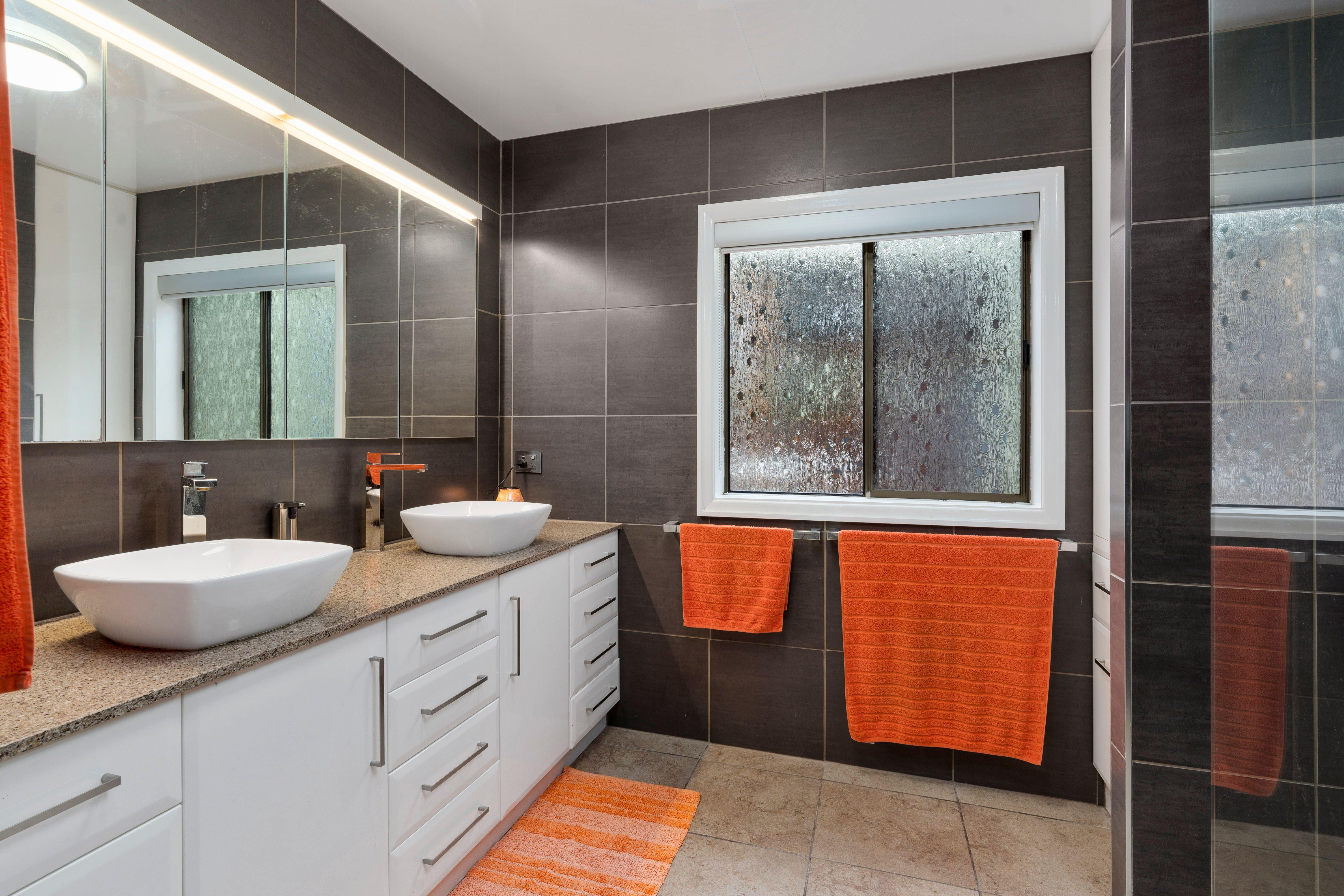 Family Home, Commercial Shed & 2 Titles in Kilcoy!