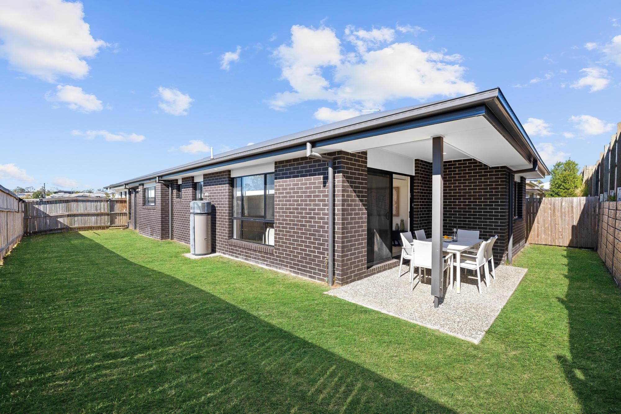 Spacious Family Living in the Heart of Ripley!