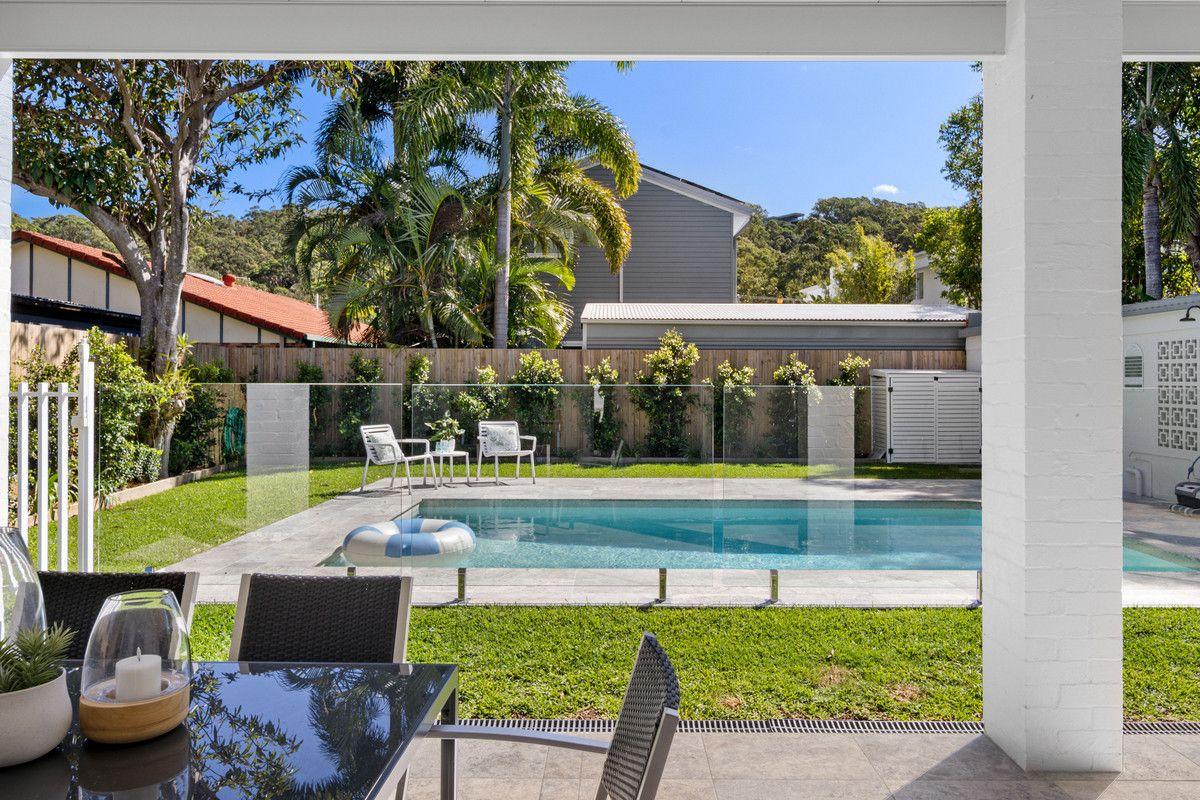 Prop-GPT: House: QLD Burleigh Heads, QLD 4220 Queensland 4220