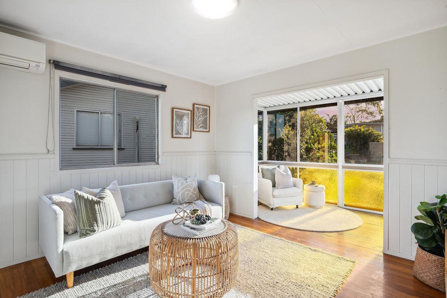 9 Ferny Way, FERNY HILLS, QLD 4055 - House for Rent - harcourts.net