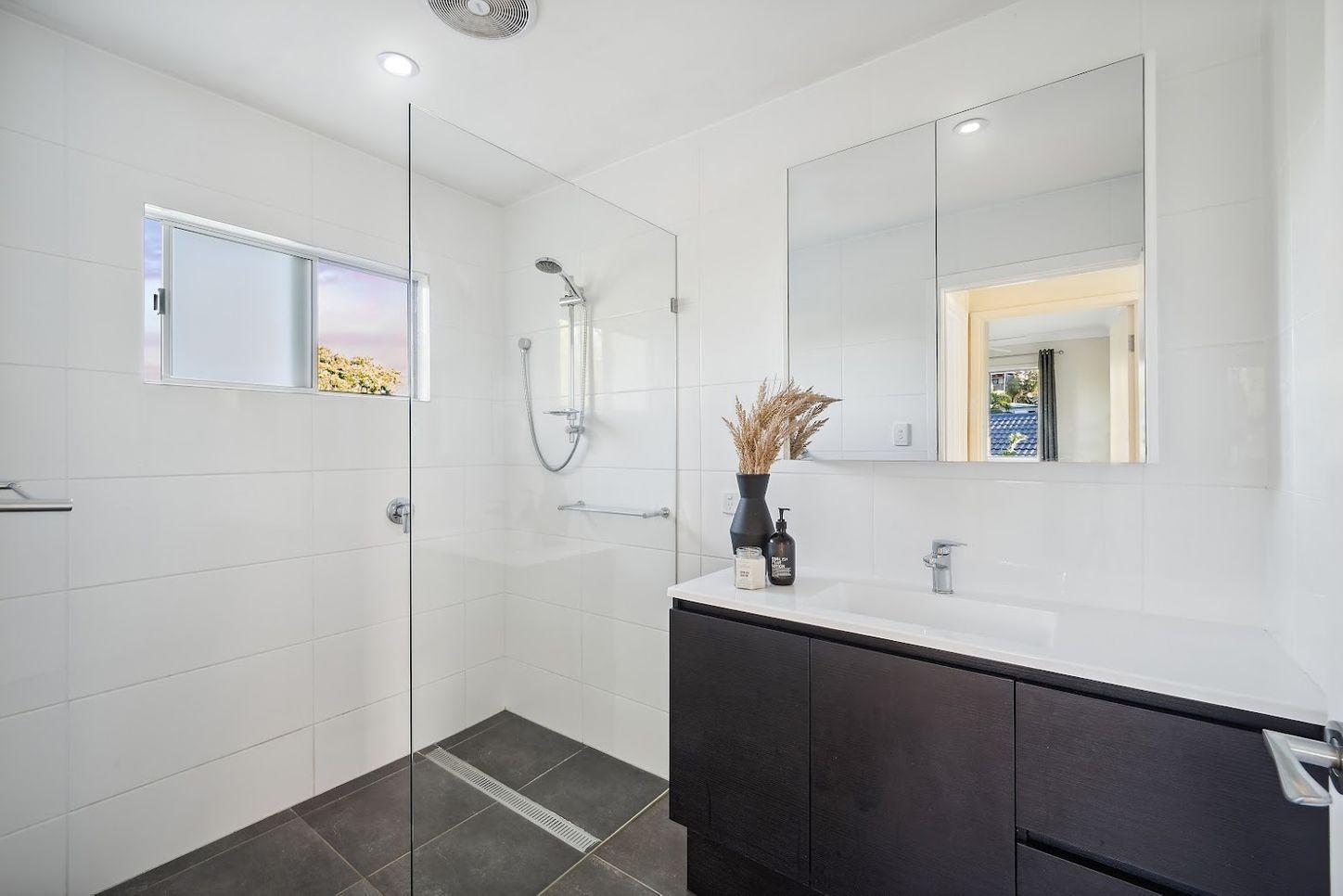 9 Ferny Way, FERNY HILLS, QLD 4055 - House for Rent - harcourts.net