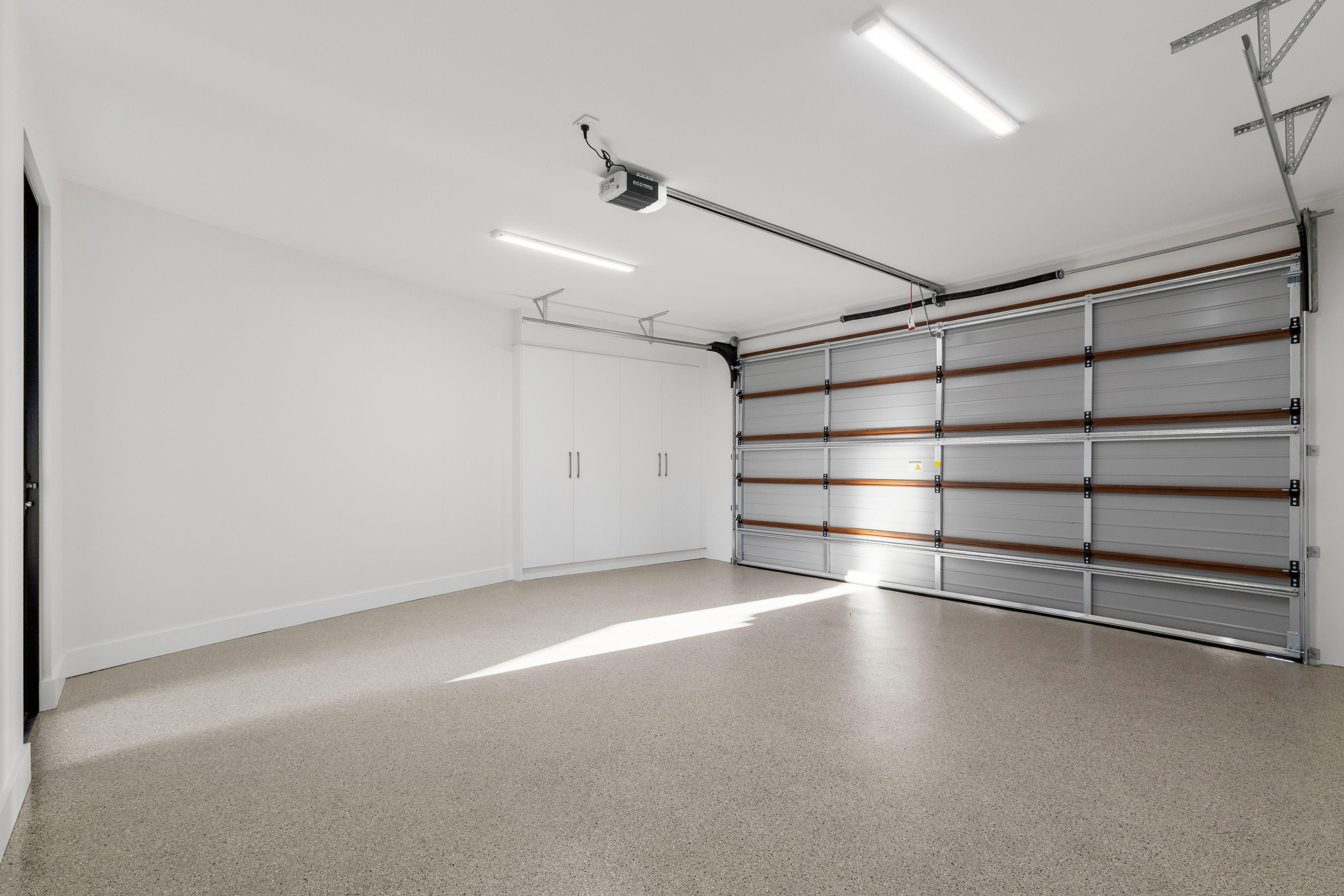 Brand New Large Modern 4 Bedroom Home