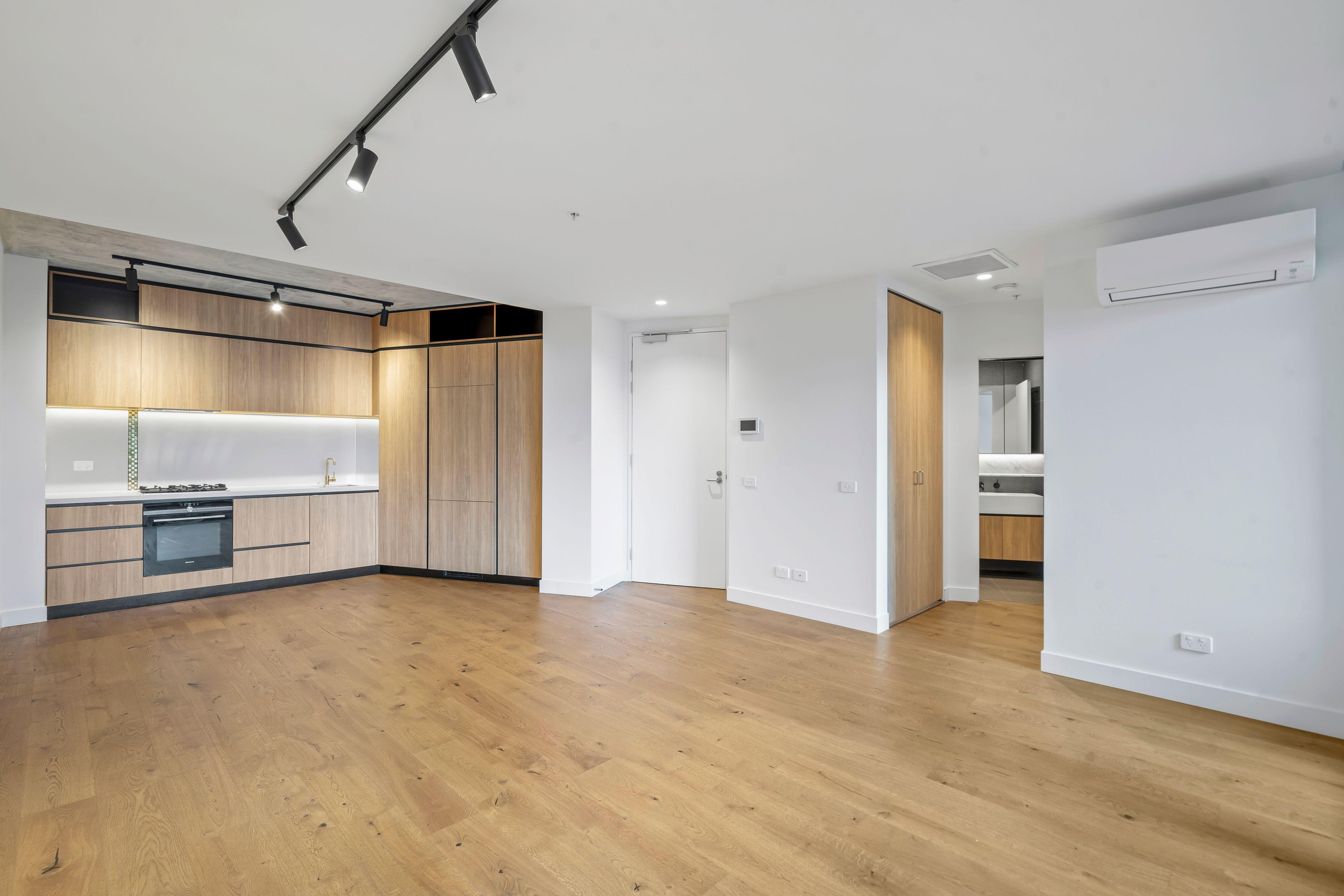 Stylish City-Edge Living in the Heart of Docklands