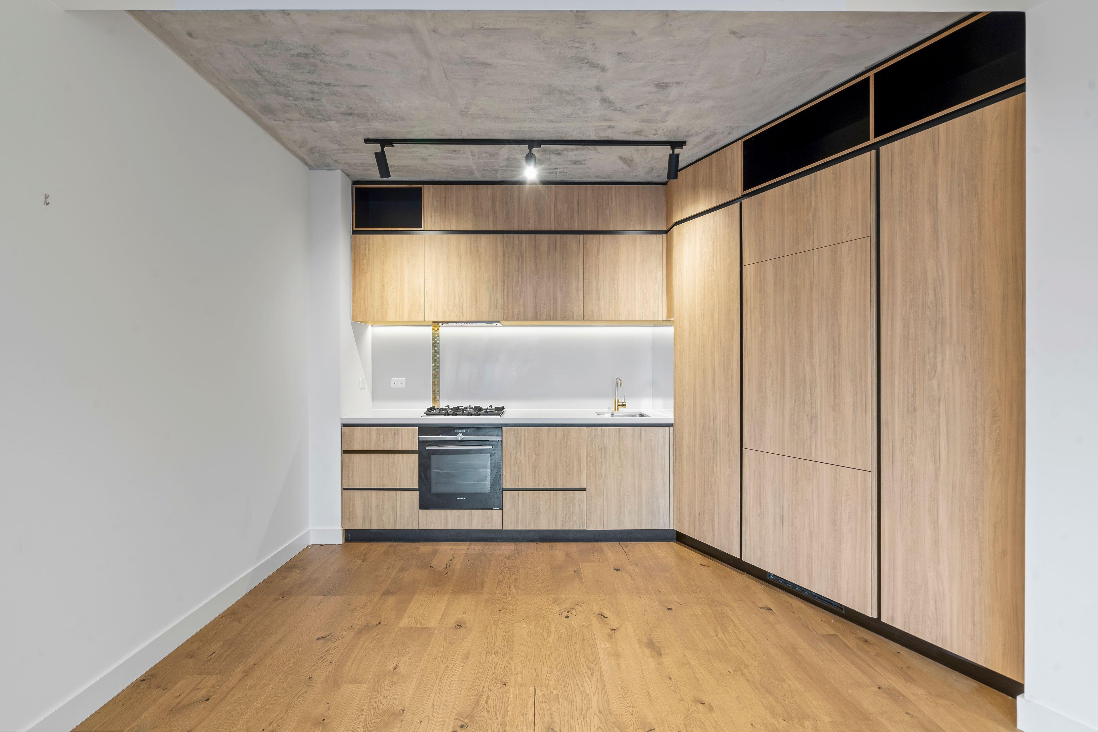 Stylish City-Edge Living in the Heart of Docklands