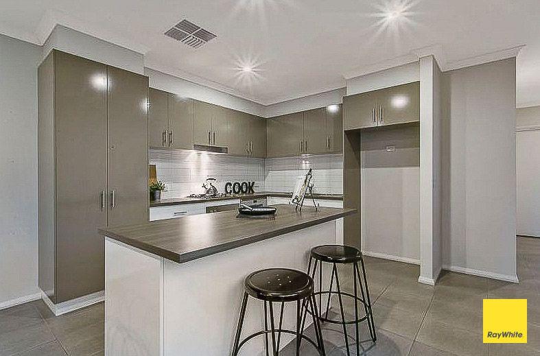 House for Rent: Flora Hill, VIC 3550, VIC, 3550
