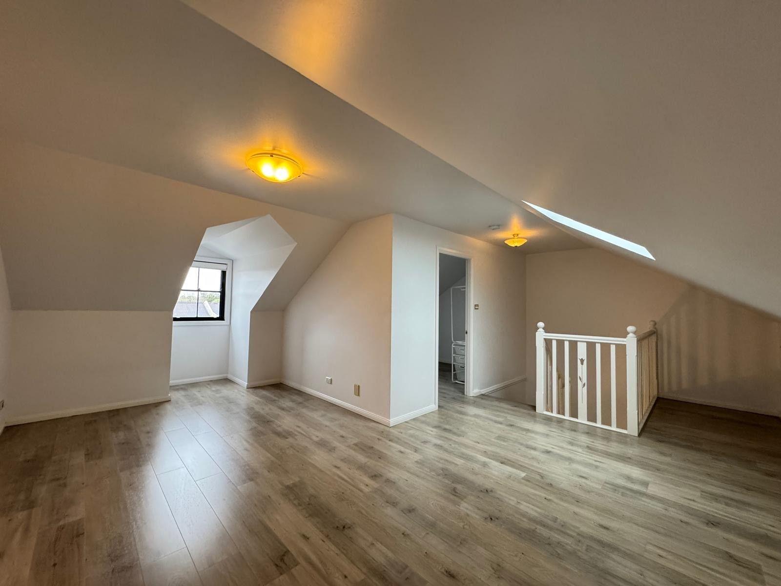 Stunning 4-Bedroom Townhouse