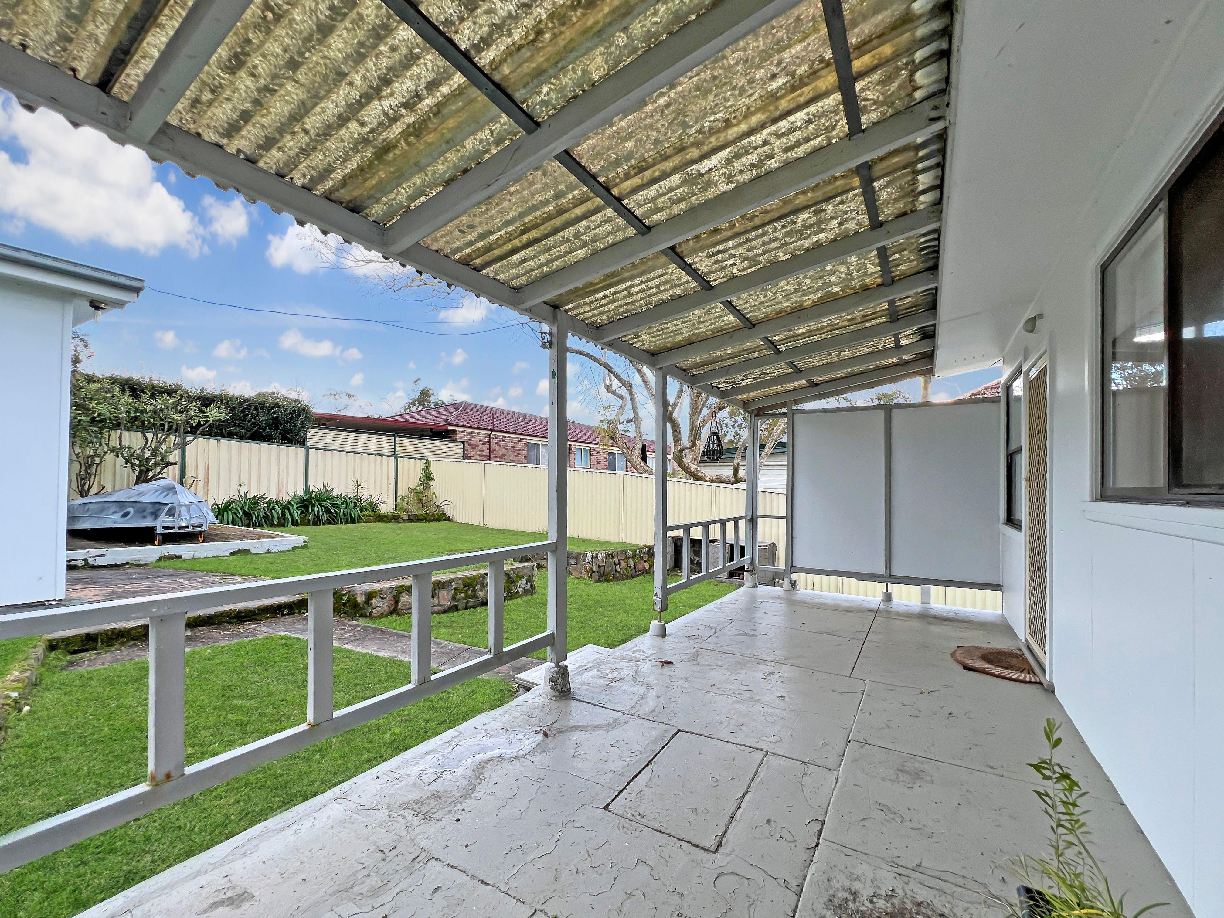 Cute & Cosy Coastal living!