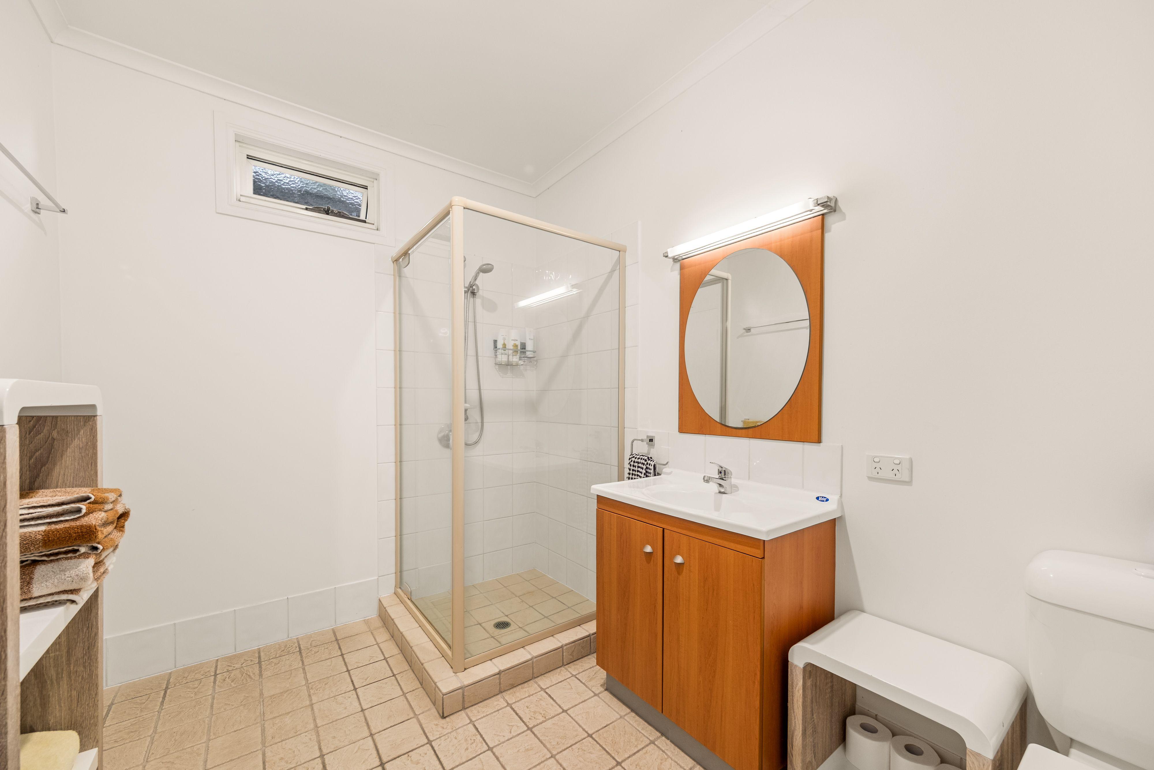 WHERE MODERN LIVING MEETS UNBEATABLE CONVENIENCE...