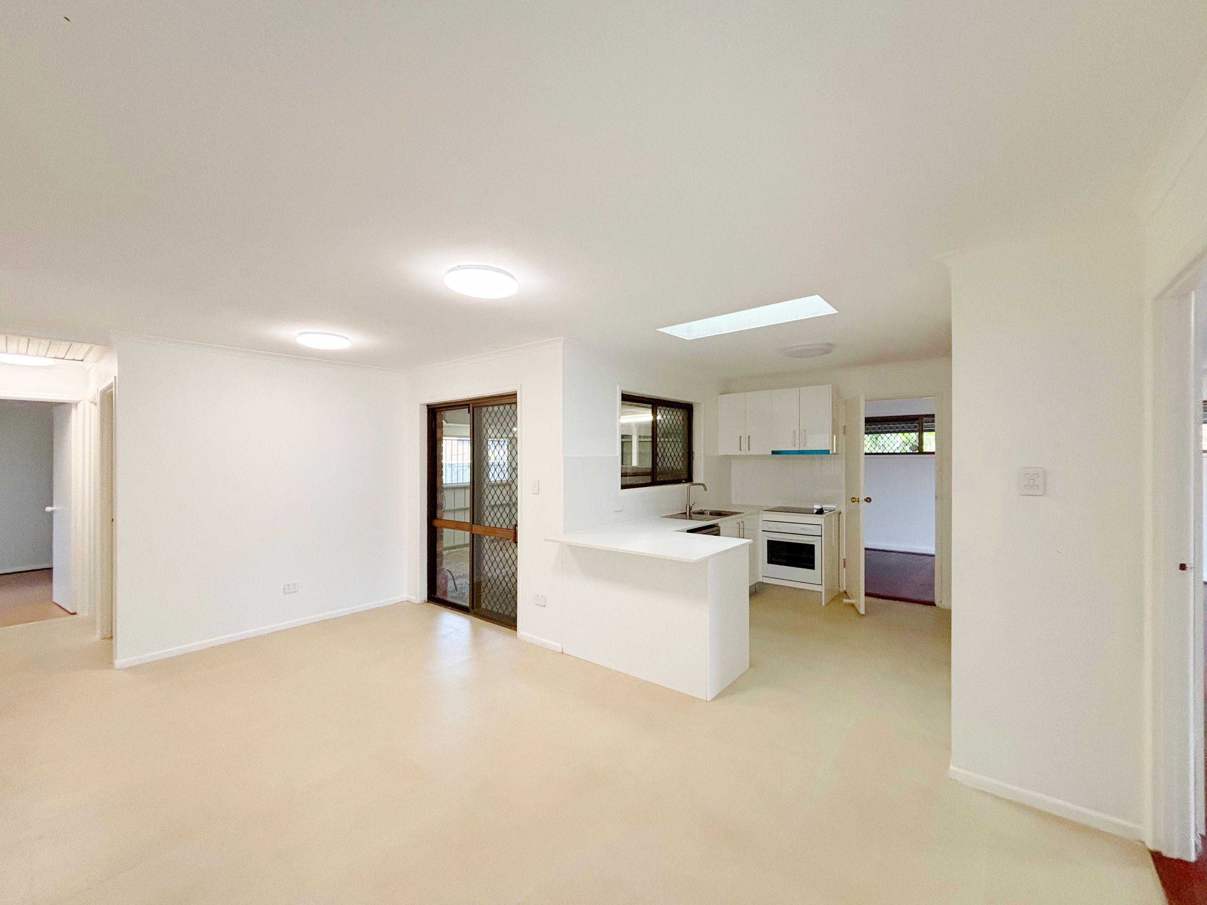 Newly Renovated 4 Bedroom House At Hot Spot Location