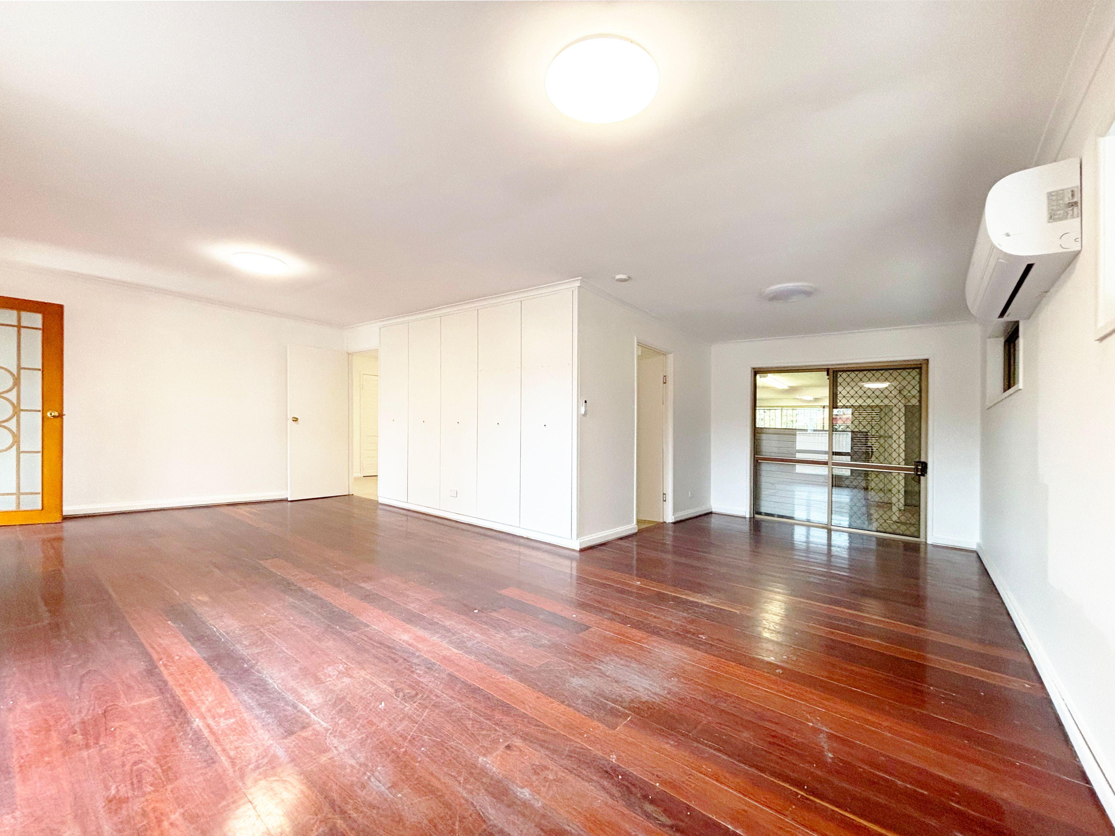 Newly Renovated 4 Bedroom House At Hot Spot Location