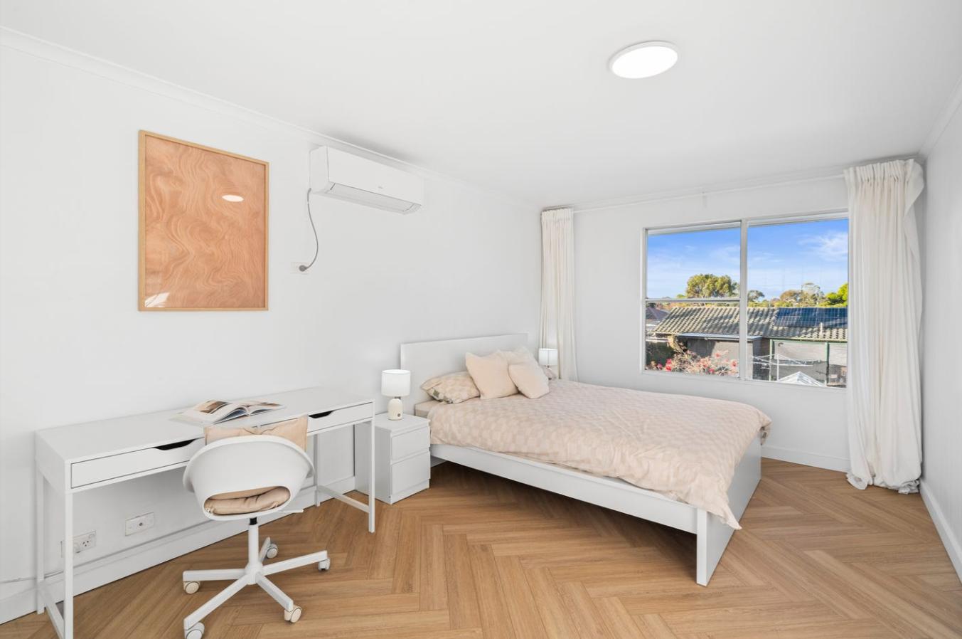 Stylish 4-Bedroom, 3-Bathroom Home in Novar Gardens