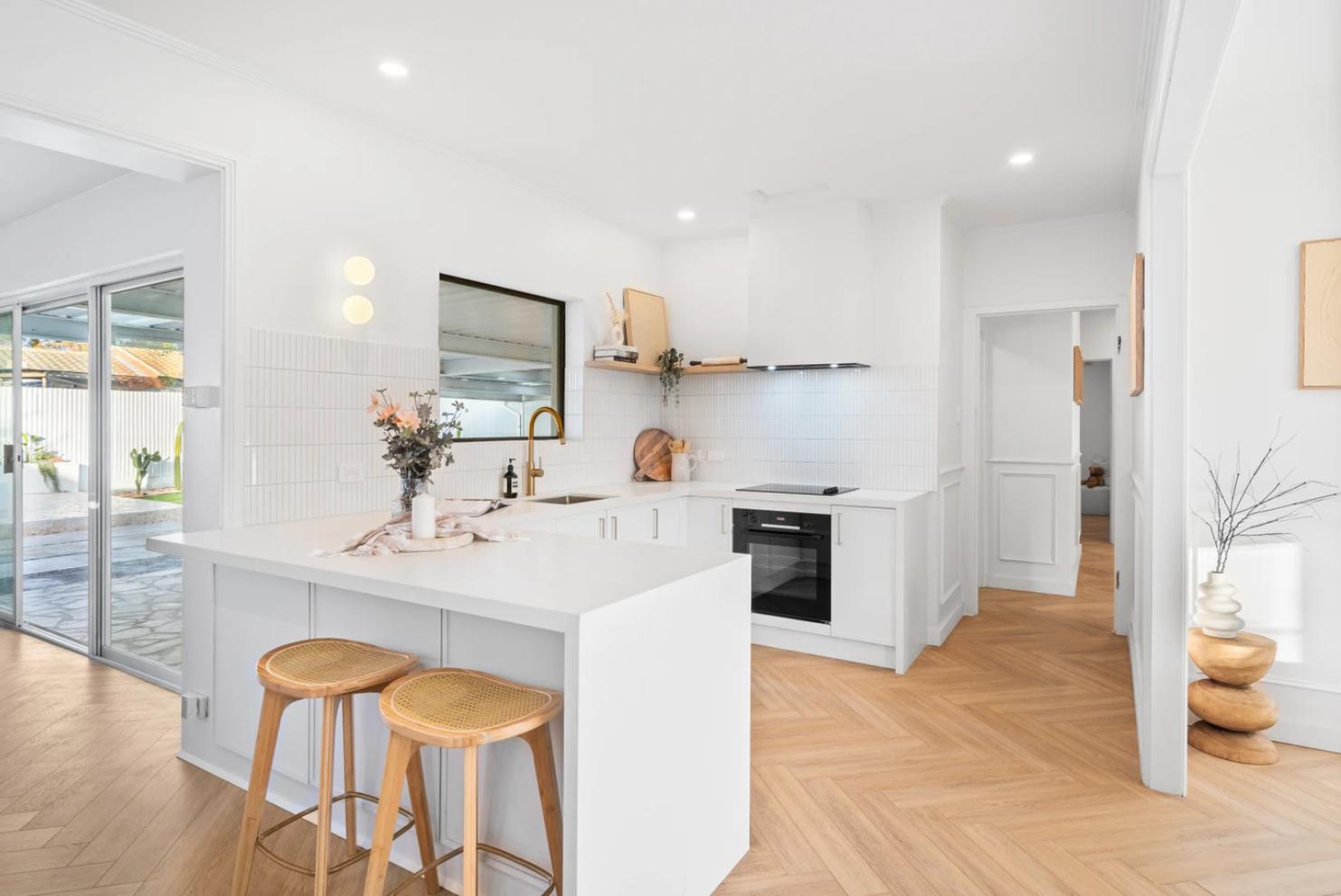 Stylish 4-Bedroom, 3-Bathroom Home in Novar Gardens