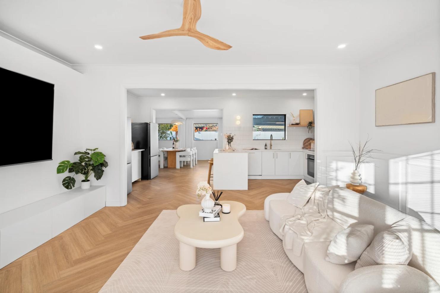 Stylish 4-Bedroom, 3-Bathroom Home in Novar Gardens