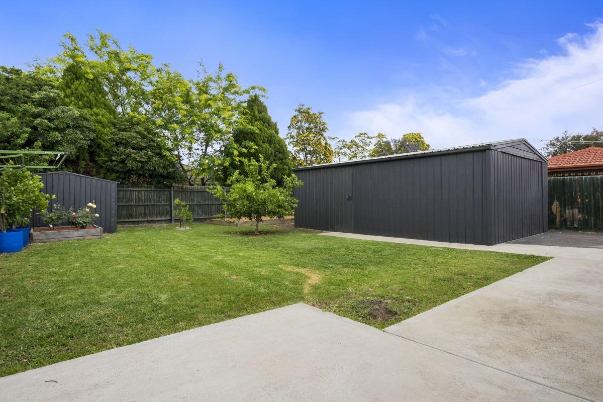 For Rent - Neat as a Pin, Walk to the Station!