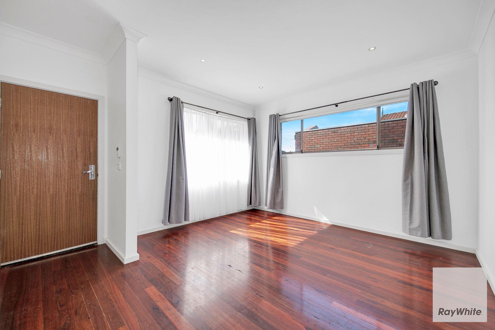 Townhouse for Rent: Glenroy, VIC 3046, VIC, 3046