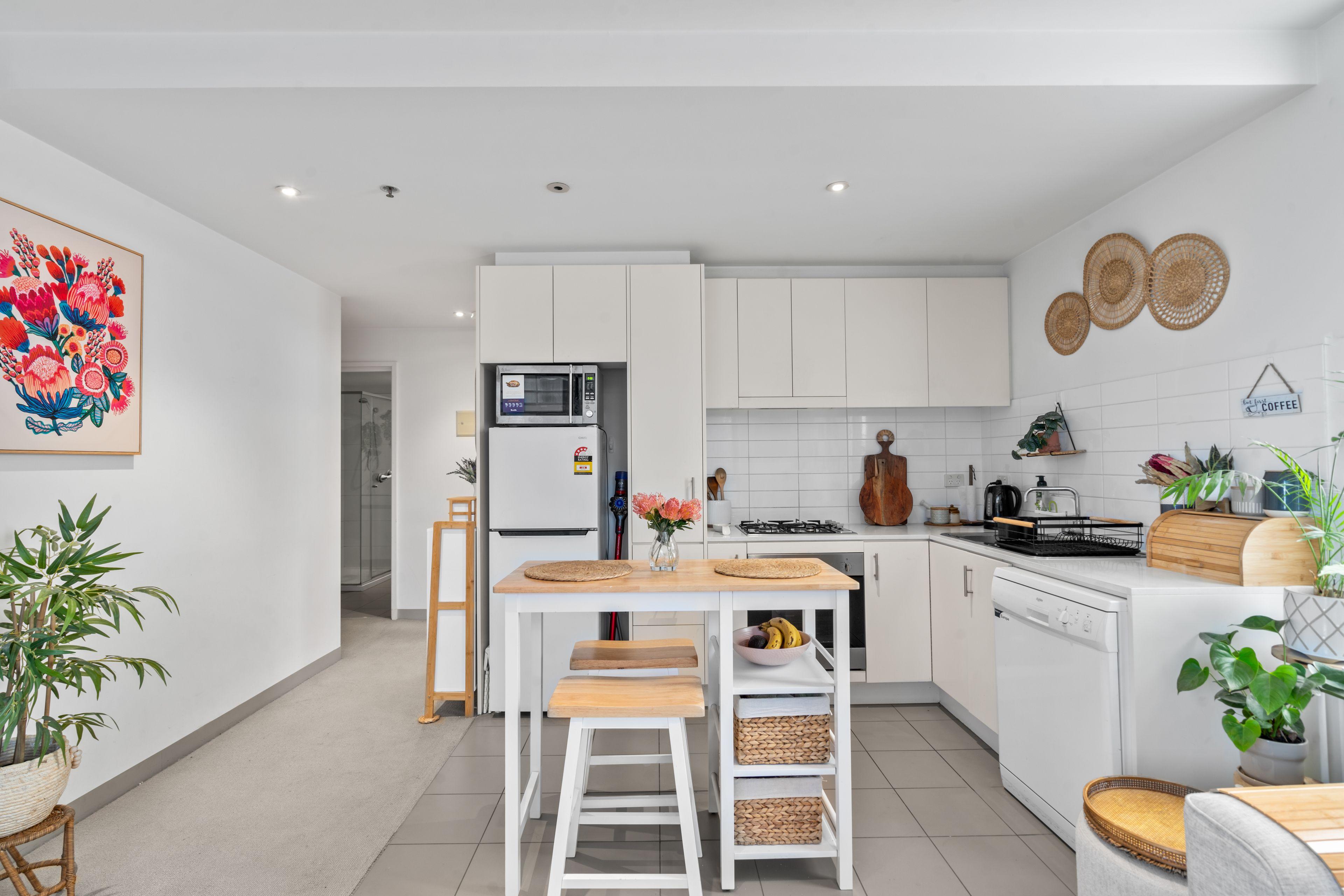 Prop-GPT: Apartment: VIC Southbank, VIC 3006 Home For Rent