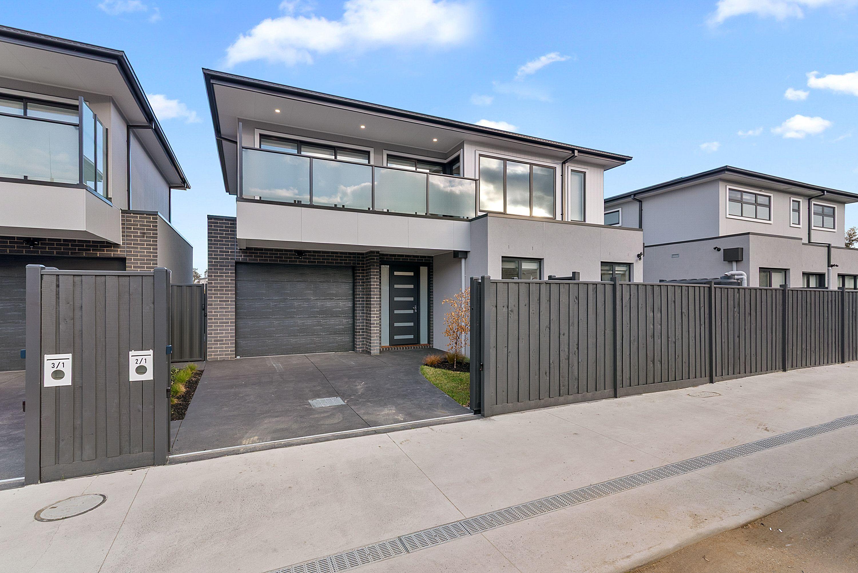 Prop-GPT: Townhouse: VIC Rosebud West, VIC 3940 Home For Rent