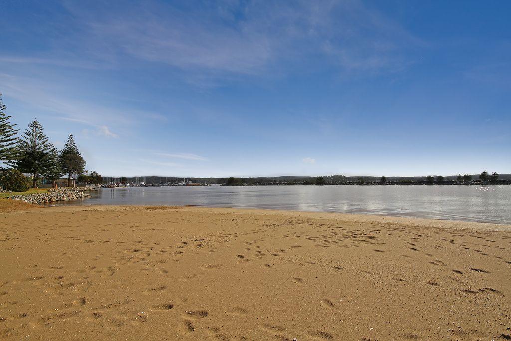 Apartment for Rent: North Batemans Bay, NSW 2536, NSW, 2536