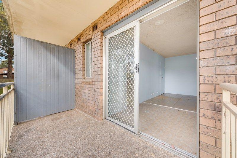 Unit for Rent: Minto, NSW 2566, NSW, 2566