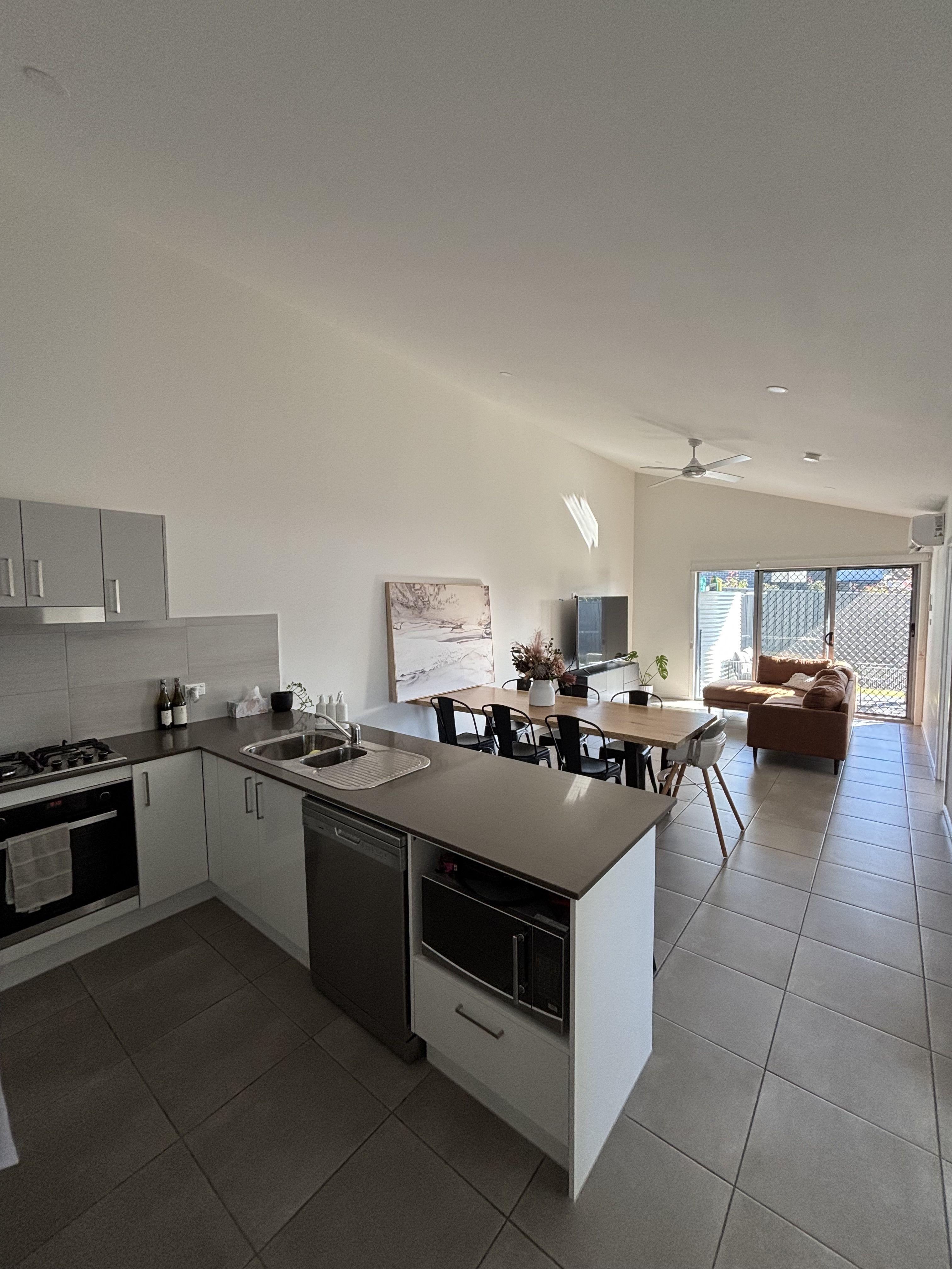 Prop-GPT: House: NSW Aberglasslyn, NSW 2320 Home For Rent