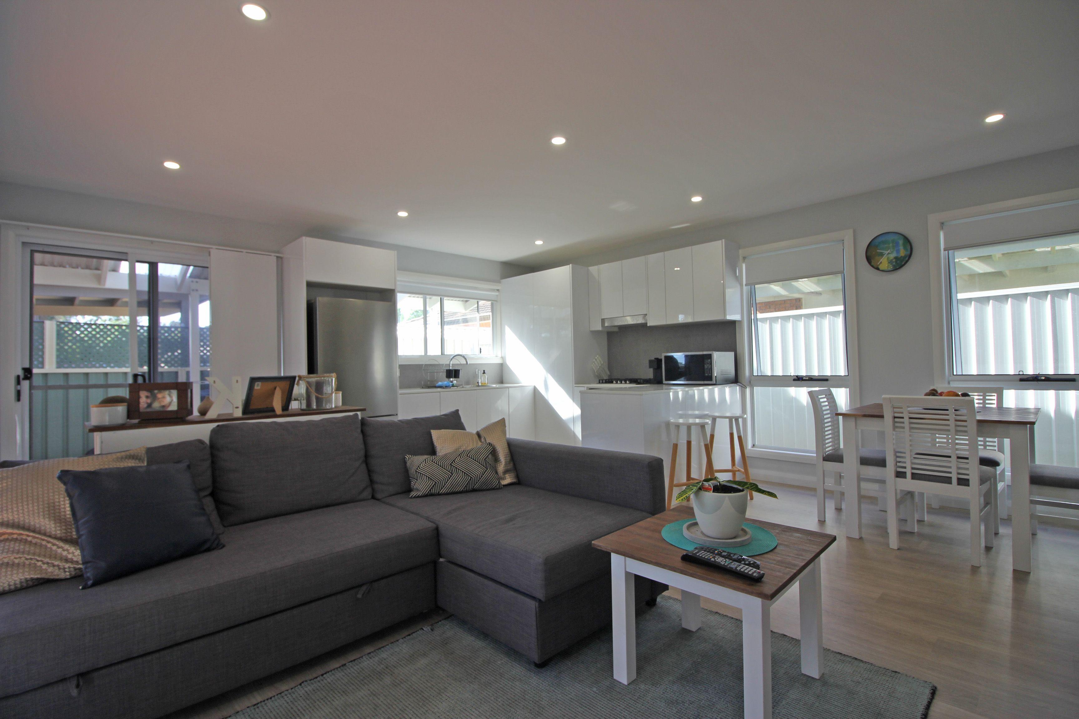 House for Rent: Berkeley Vale, NSW 2261, NSW, 2261