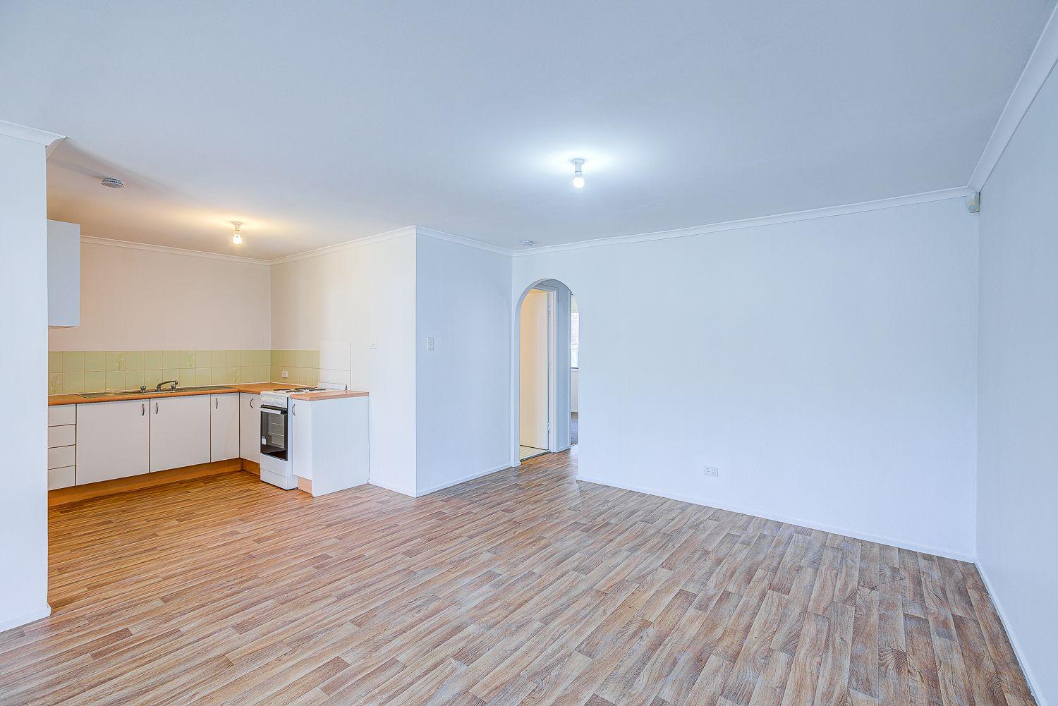 LOW MAINTENANCE & CONVENIENT LIVING IN A GATED COMPLEX!