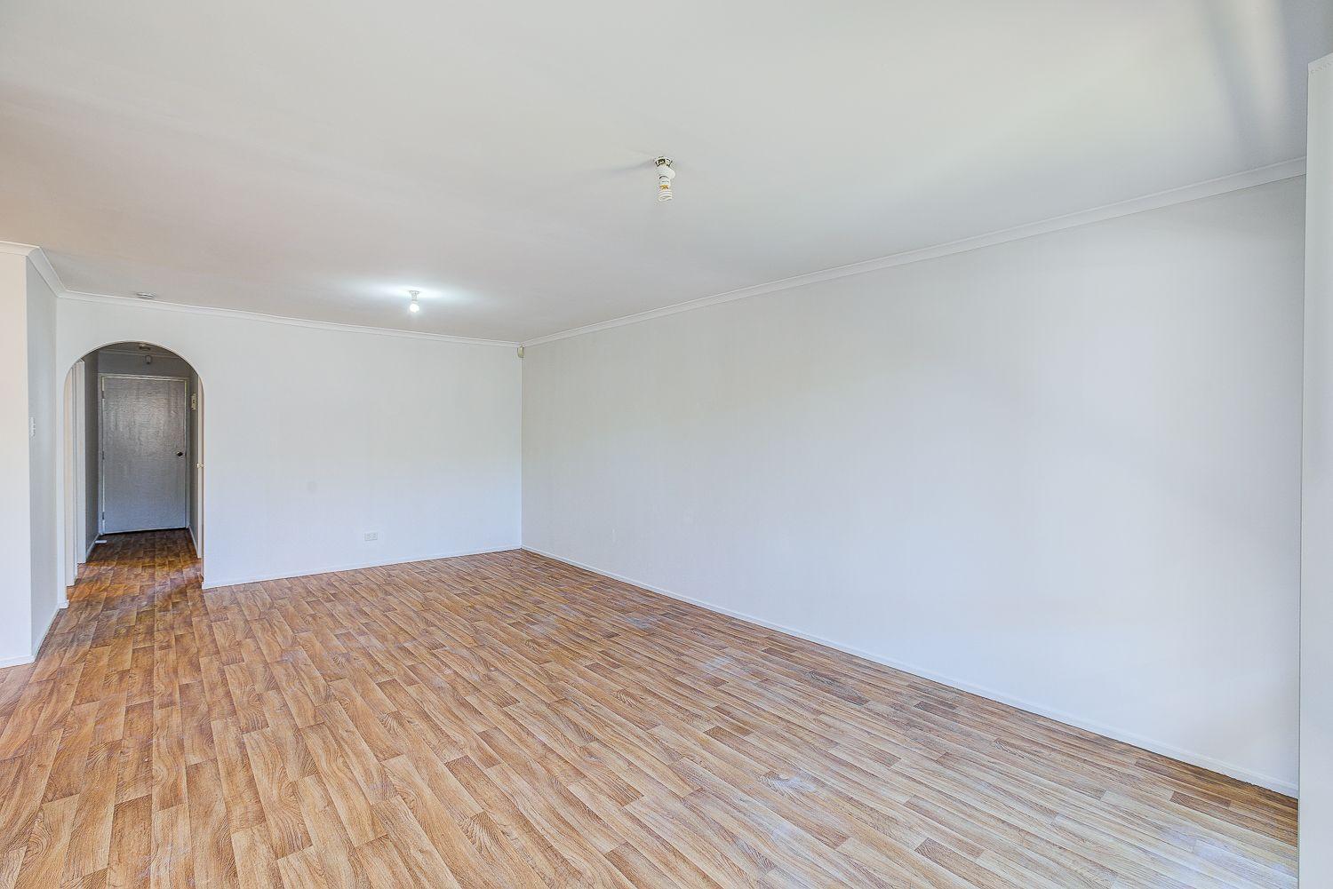 LOW MAINTENANCE & CONVENIENT LIVING IN A GATED COMPLEX!