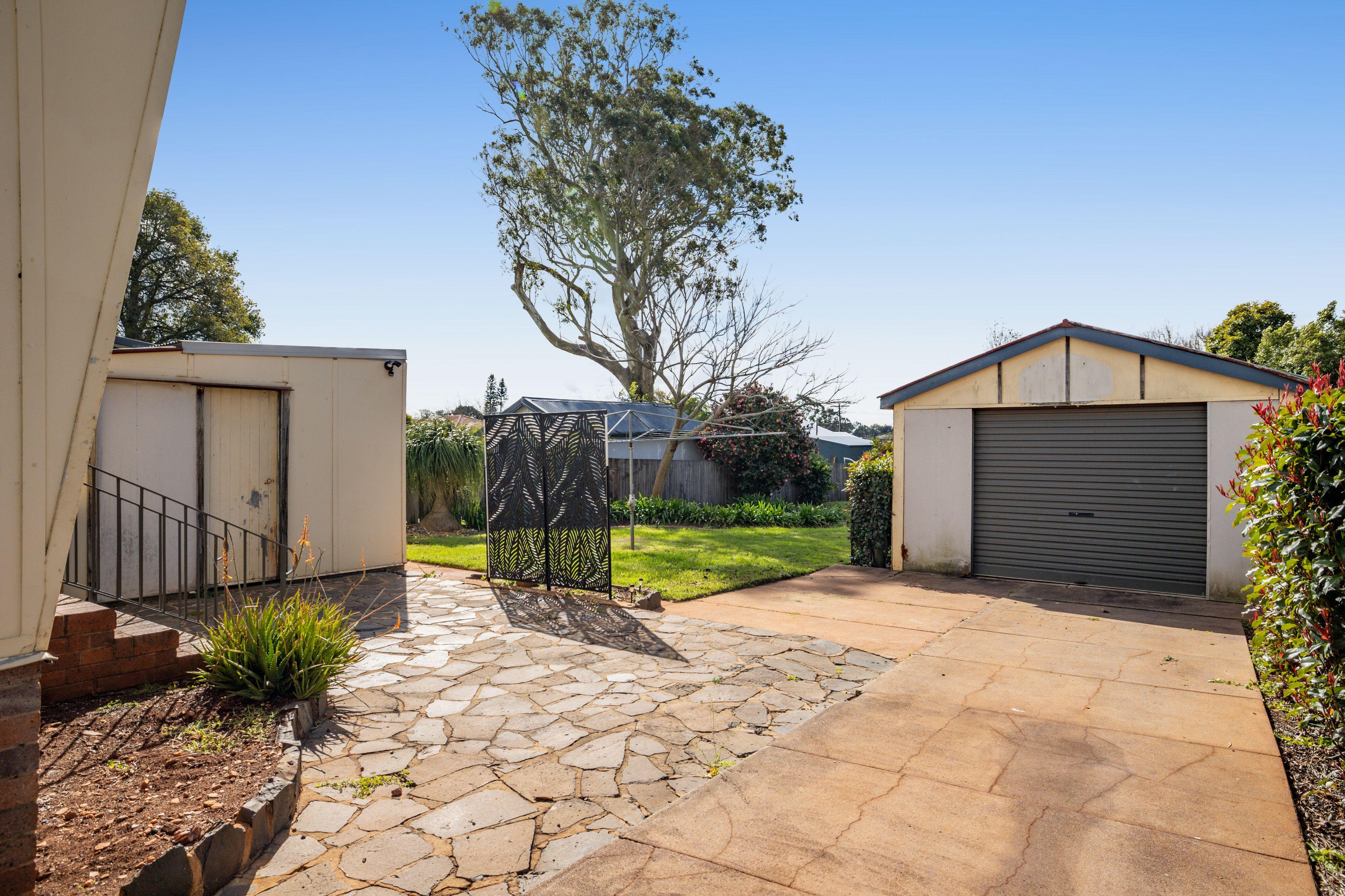 House for Rent: Harristown, QLD 4350, QLD, 4350