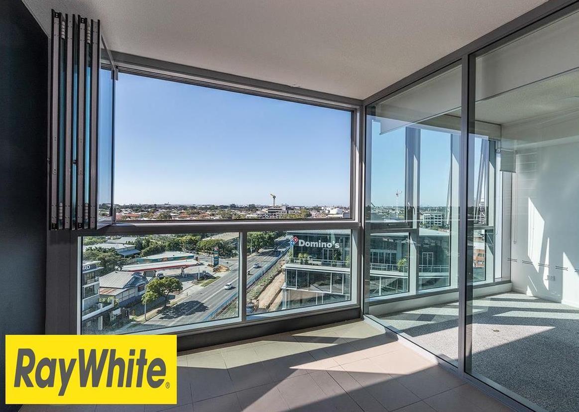 PERFECT LOCATION AT A GREAT PRICE!