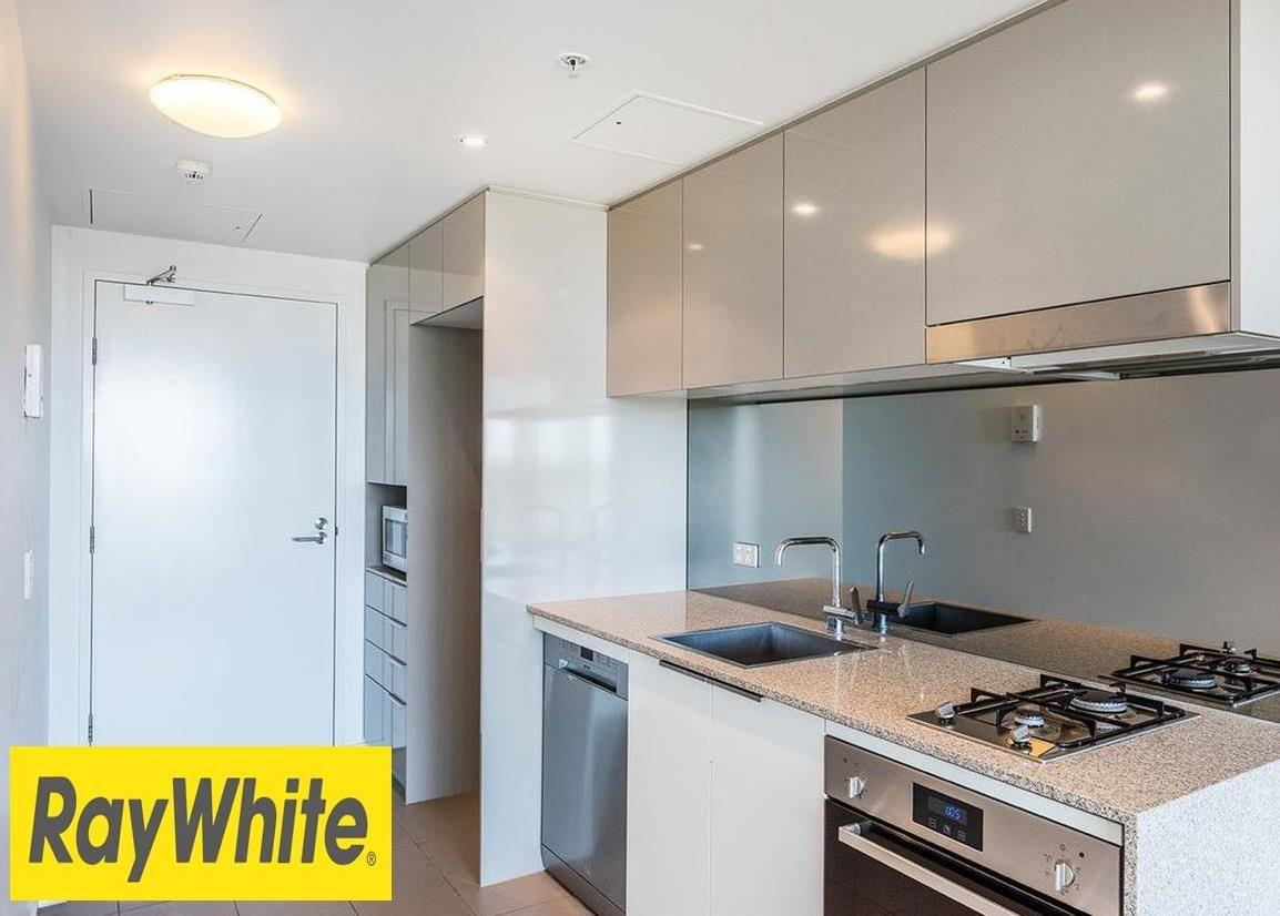 PERFECT LOCATION AT A GREAT PRICE!