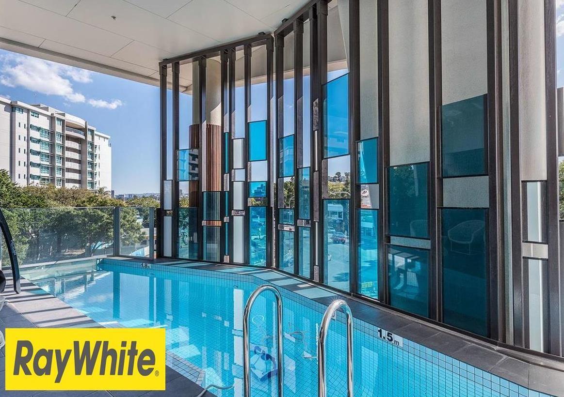 PERFECT LOCATION AT A GREAT PRICE!