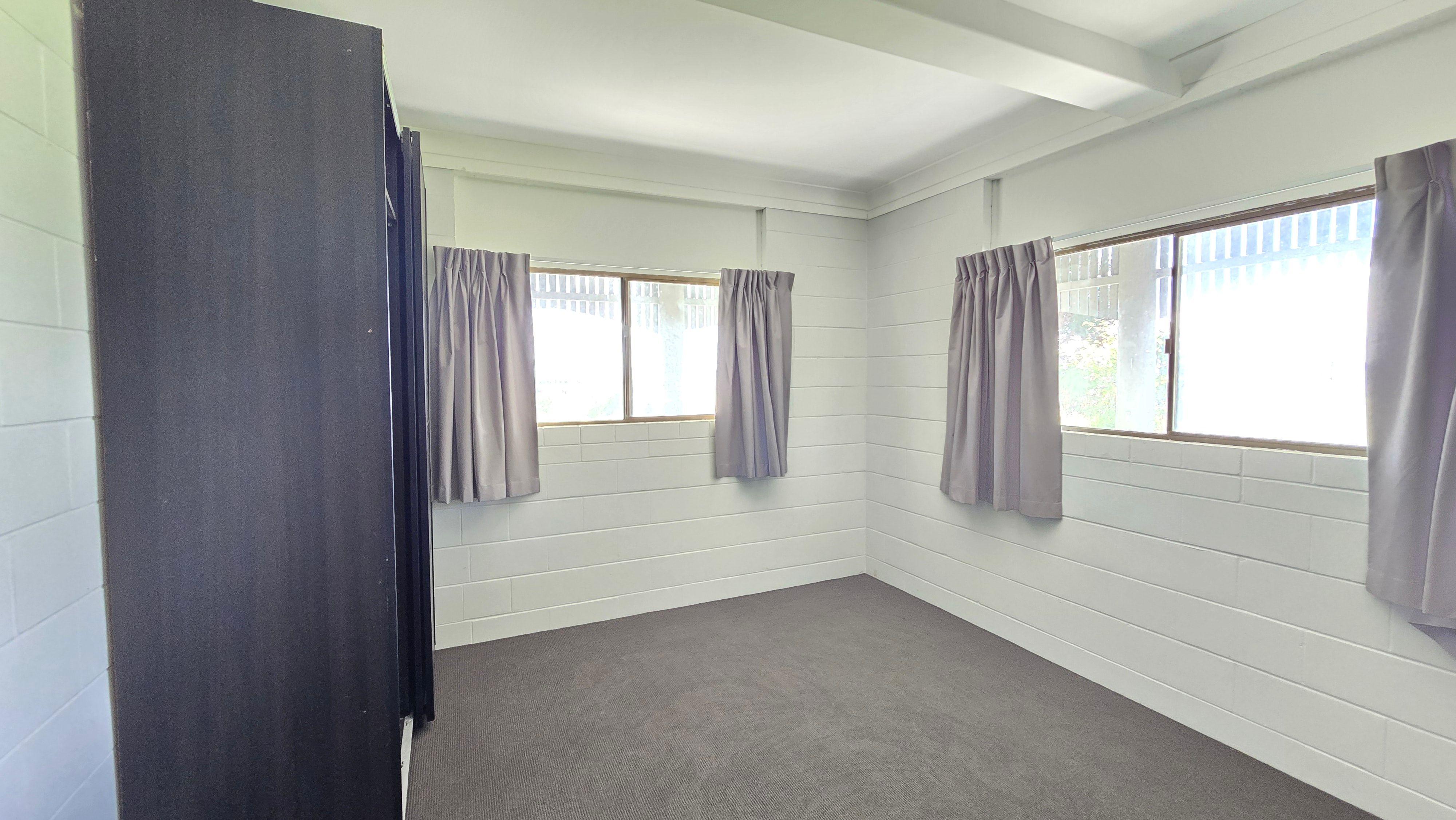 Peaceful Country Living with Modern Comforts - Close to Everything!  2 Bedroom Self Contained Unit - Ground Floor