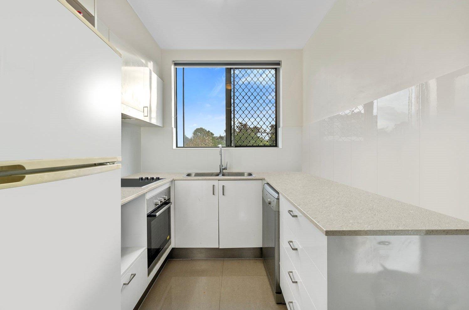 Modern 2-Bedroom Apartment in the Heart of Nundah