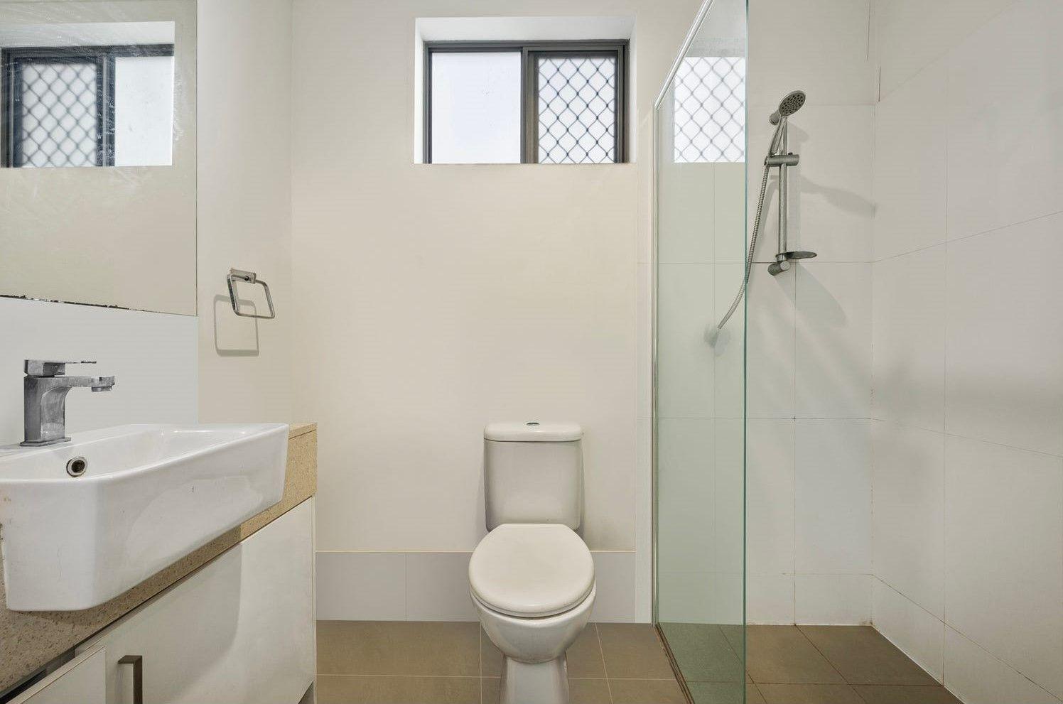 Modern 2-Bedroom Apartment in the Heart of Nundah