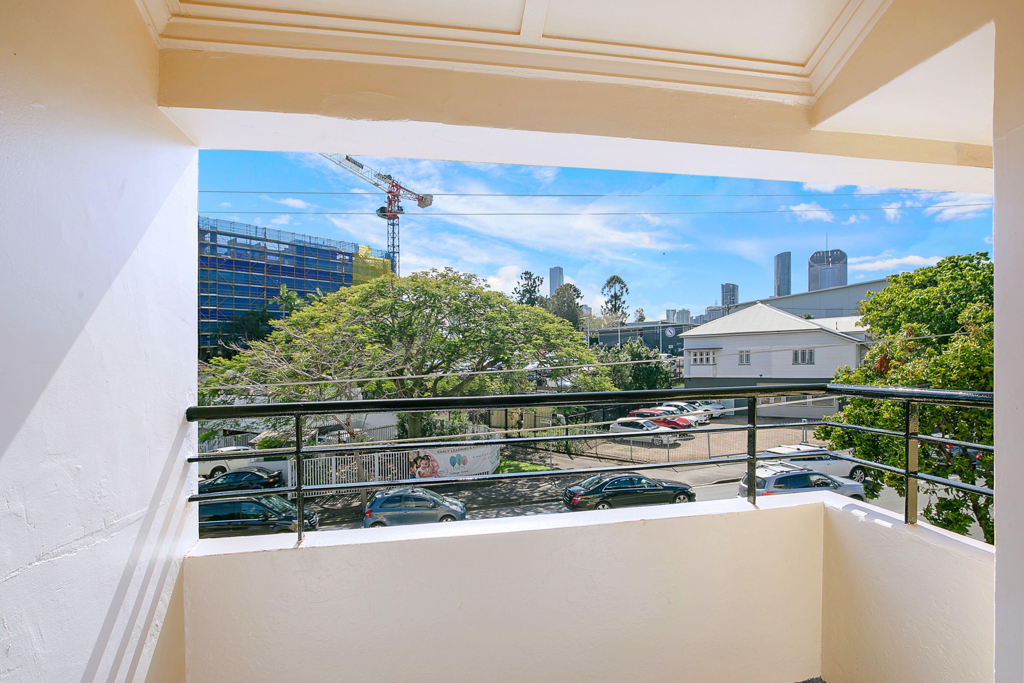 Art Deco Charm in the Heart of South Brisbane