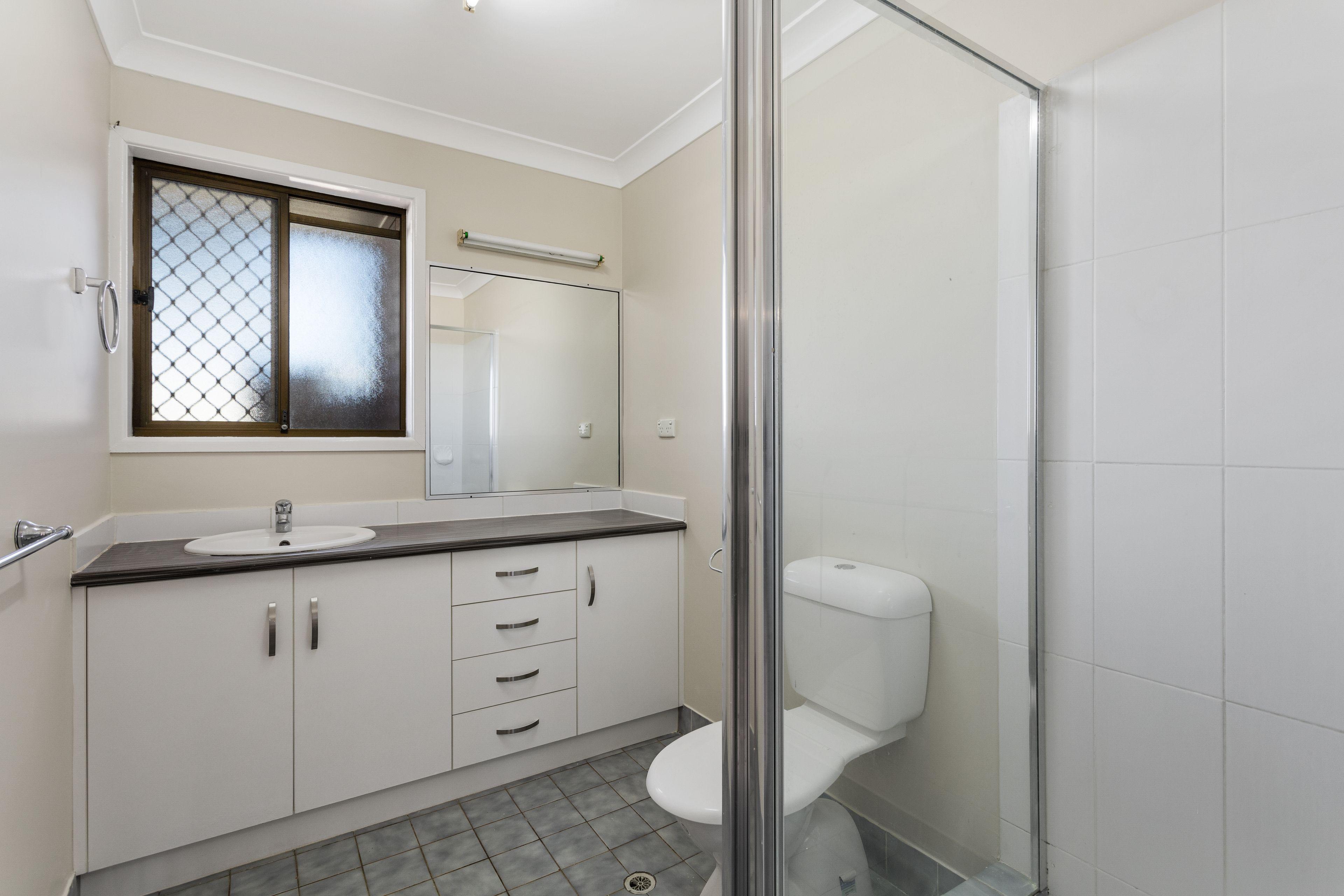 DuplexSemi-detached for Rent: Darling Heights, QLD 4350, QLD, 4350
