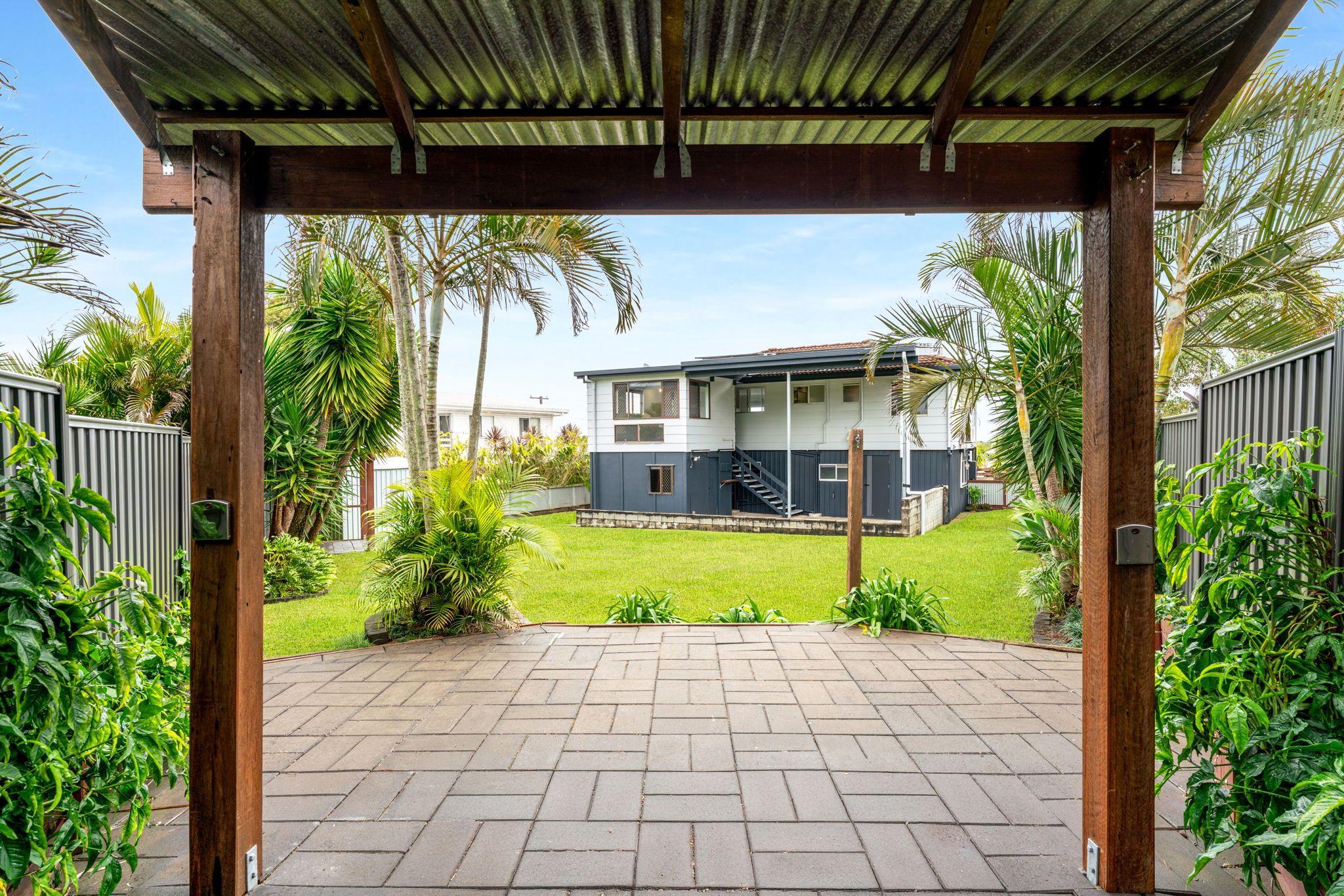 Modern Family Home in the Heart of Alexandra Hills!