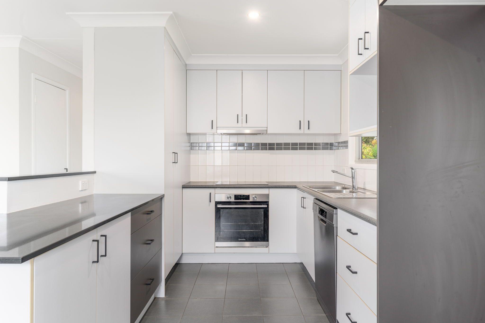 Modern Family Home in the Heart of Alexandra Hills!