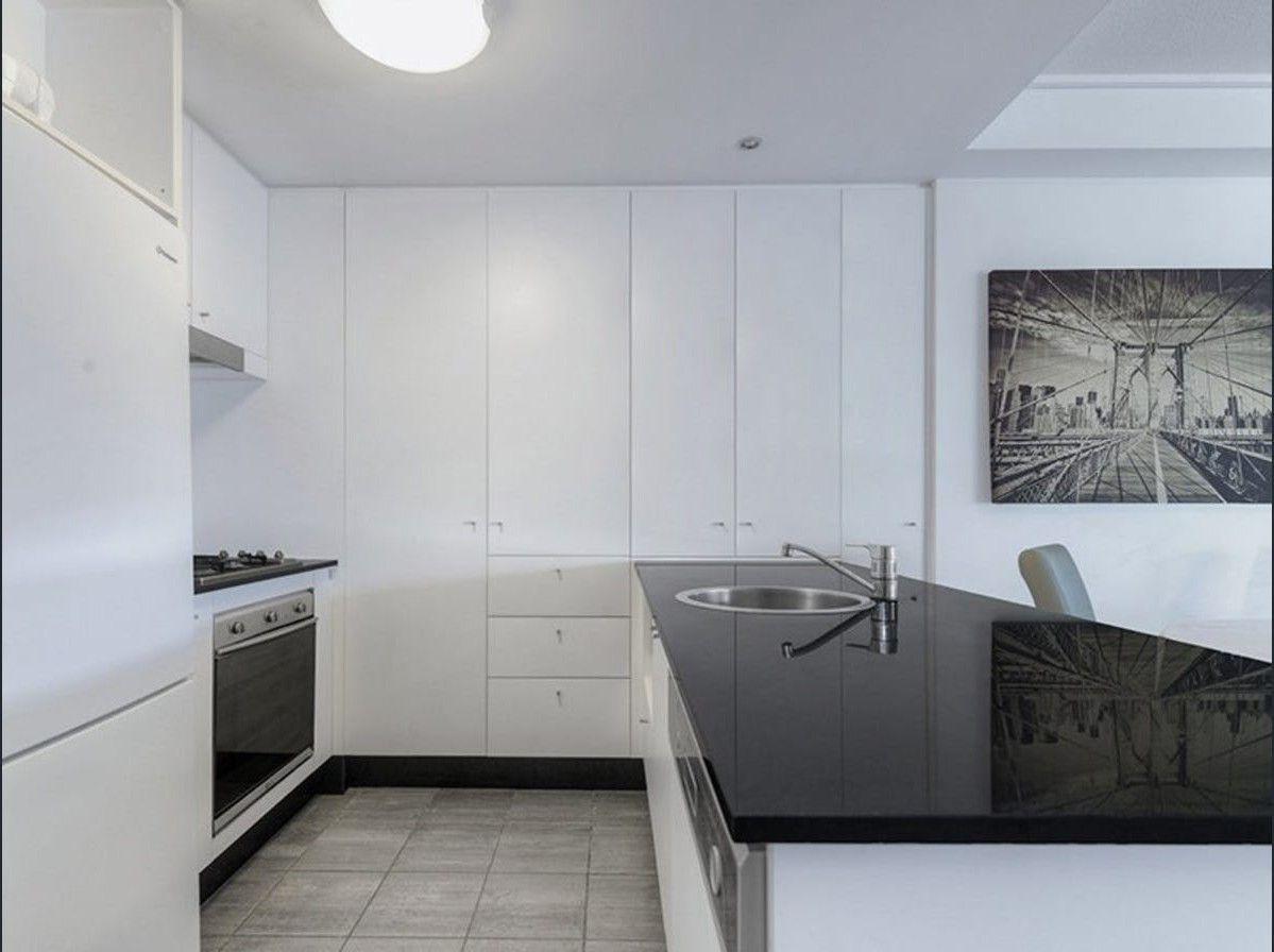 Fully Furnished | River Views & Two Carparks