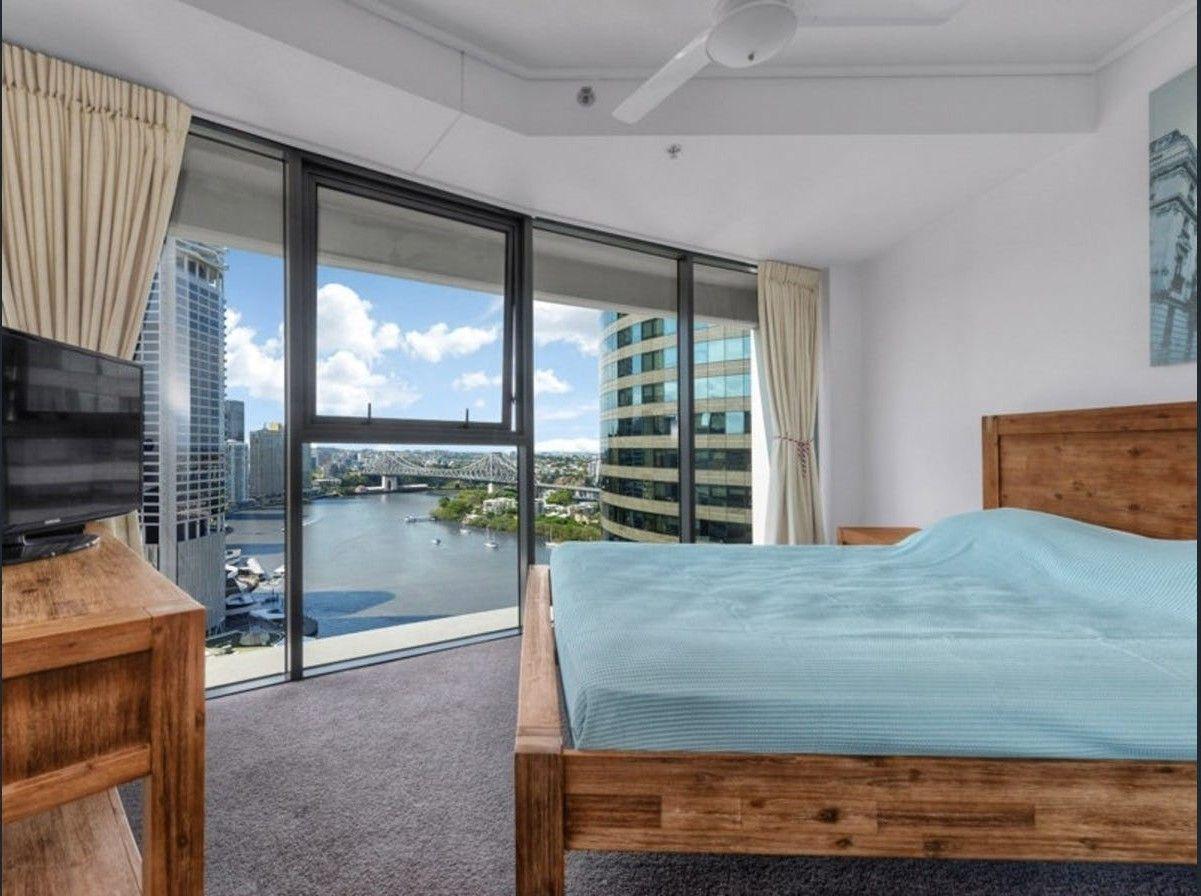 Fully Furnished | River Views & Two Carparks