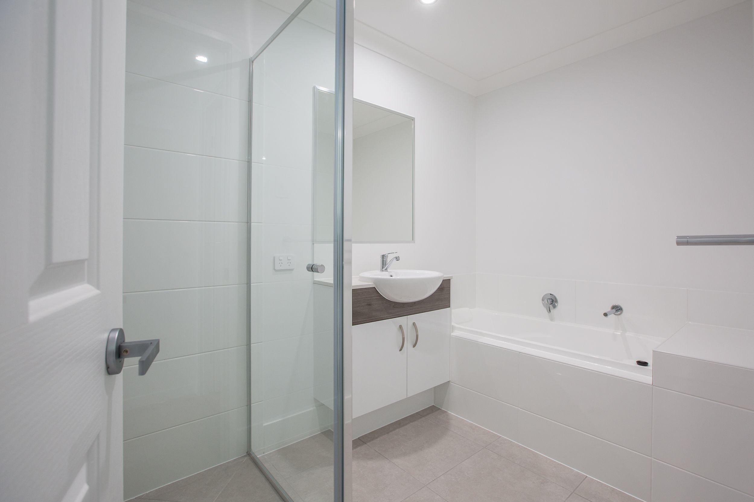 SECURITY SCREENS, AIR CON, SPACIOUS LIVING AND YARD!