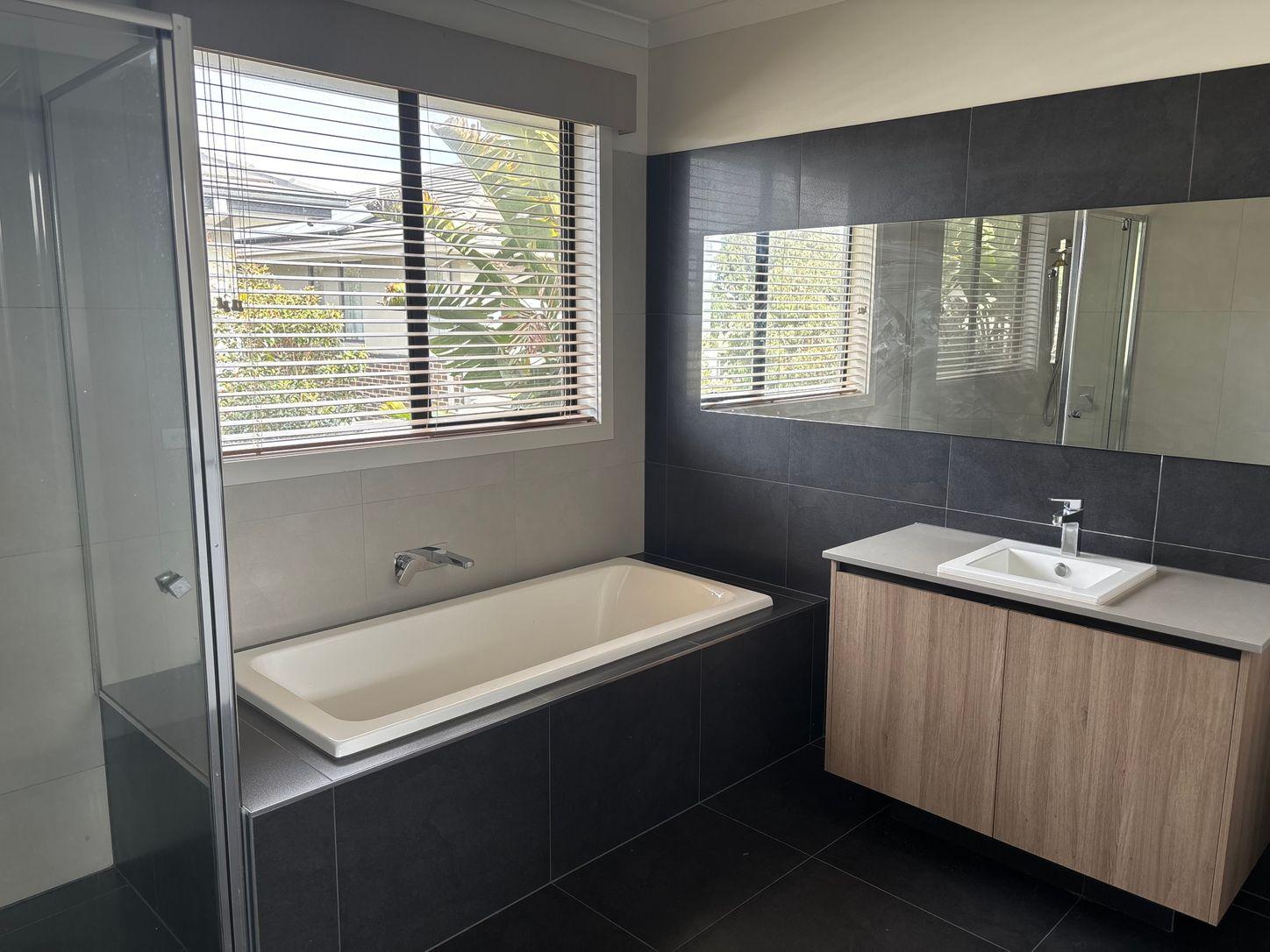 19 Highlander Drive, CRAIGIEBURN, VIC 3064 - House for Rent - harcourts.net