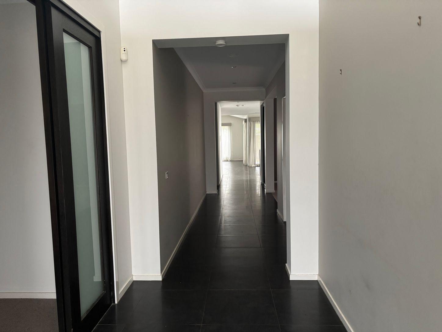 19 Highlander Drive, CRAIGIEBURN, VIC 3064 - House for Rent - harcourts.net