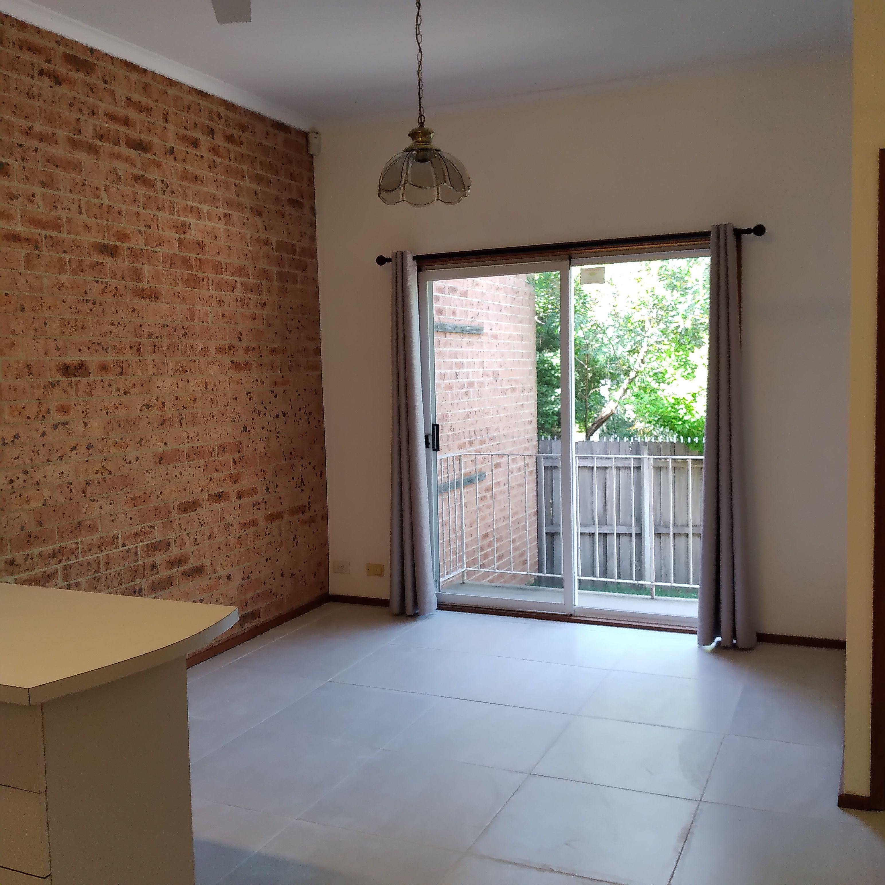 Townhouse for Rent: Belconnen, ACT 2617, ACT, 2617