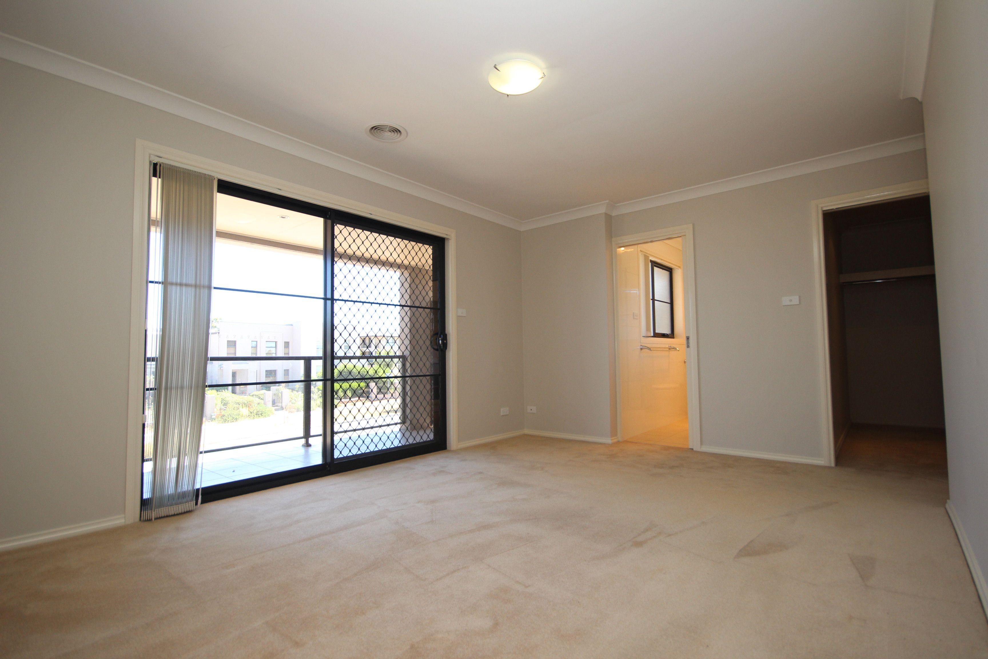 Townhouse for Rent: Bruce, ACT 2617, ACT, 2617