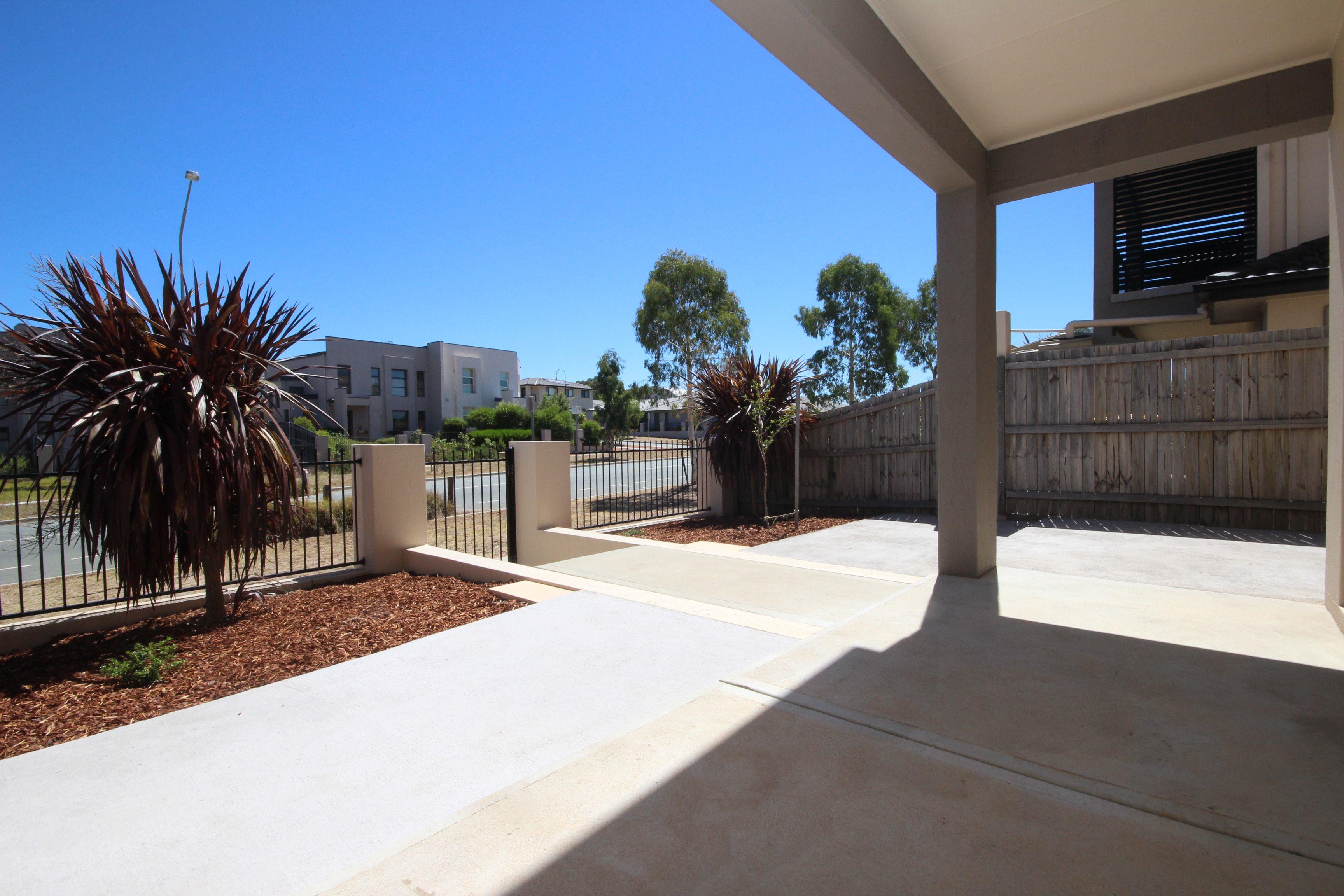Townhouse for Rent: Bruce, ACT 2617, ACT, 2617