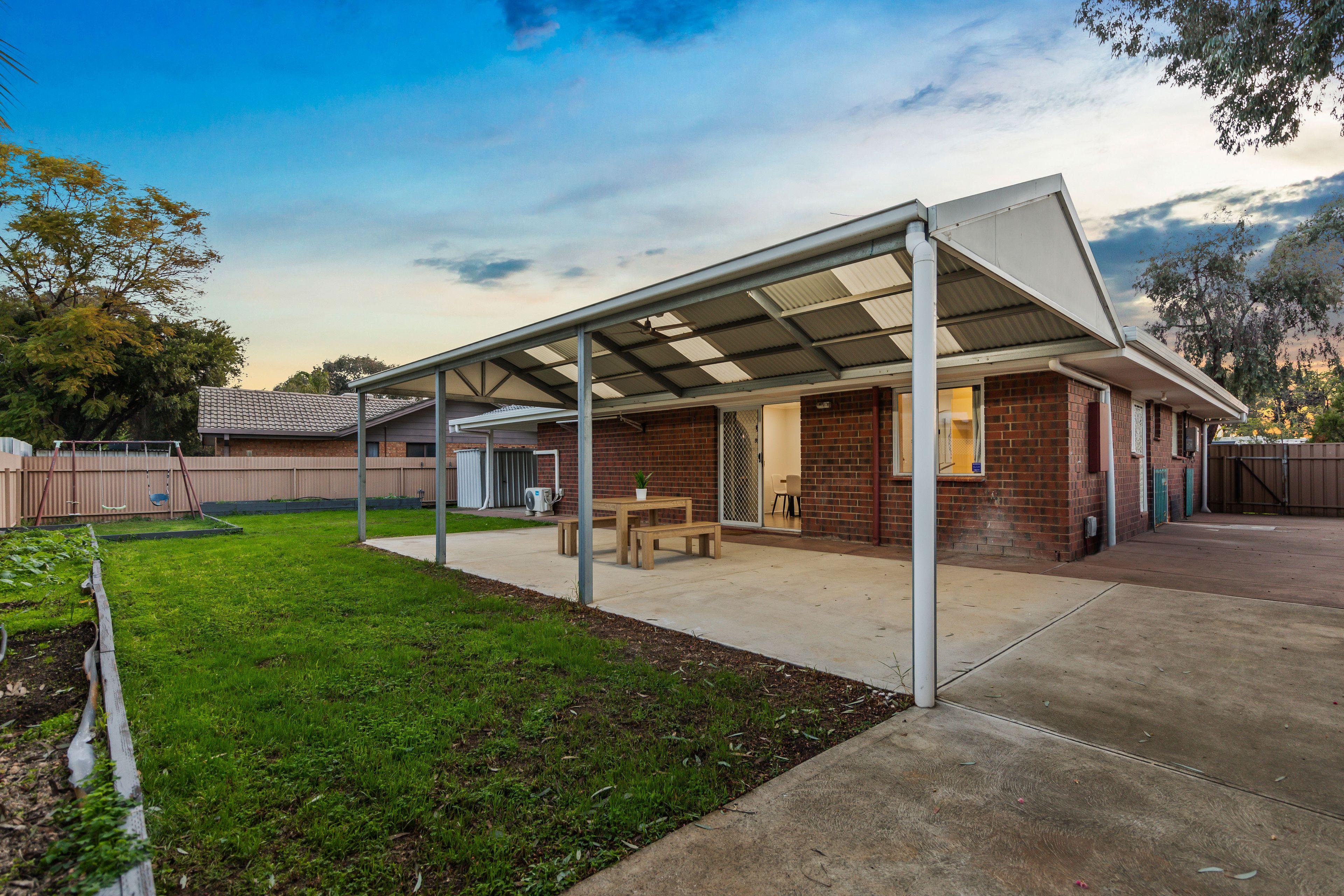 Stylish 3-Bedroom Home with Entertainer's Pergola