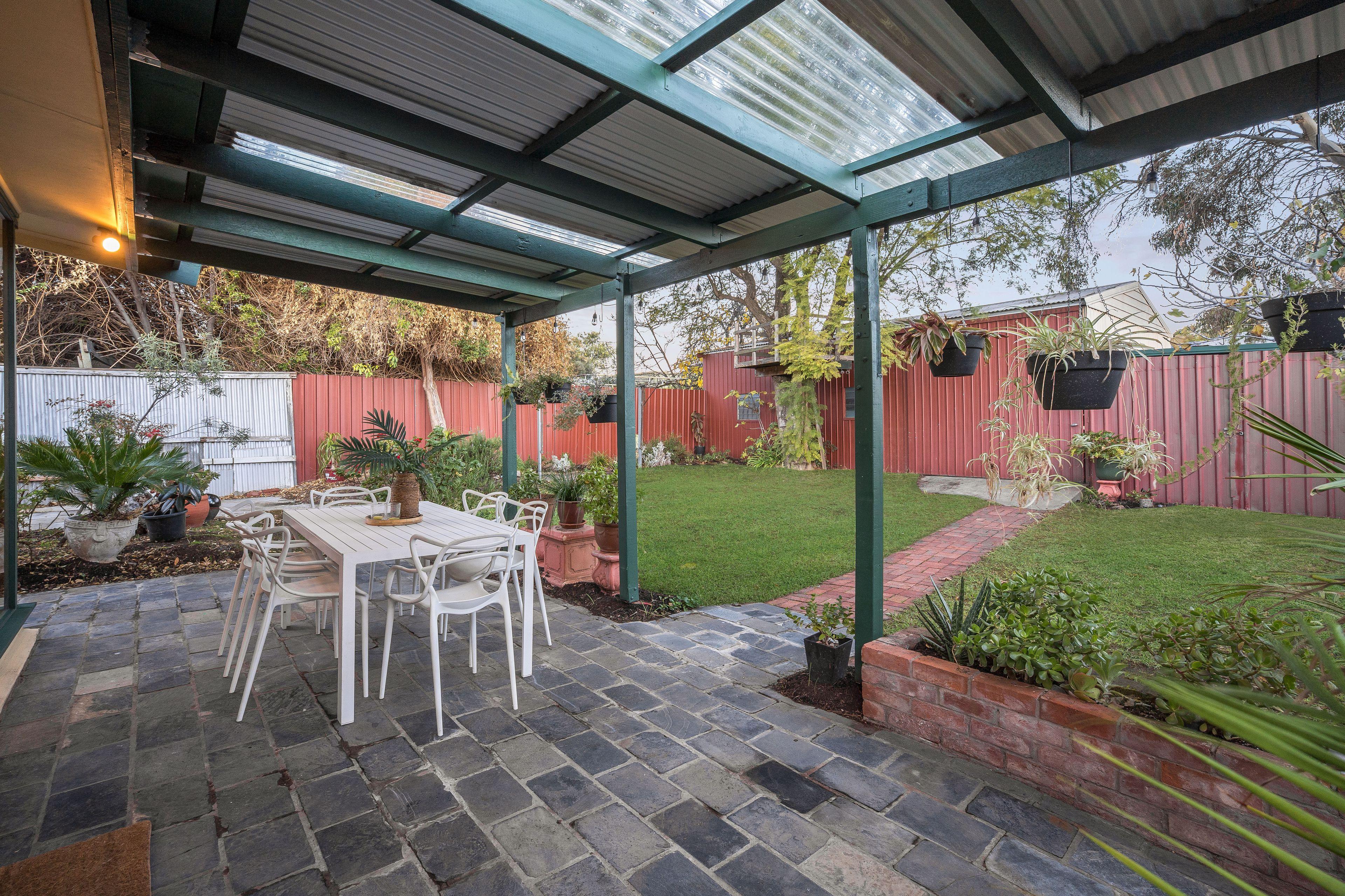 4 bedroom character-filled home for rent in PROSPECT!