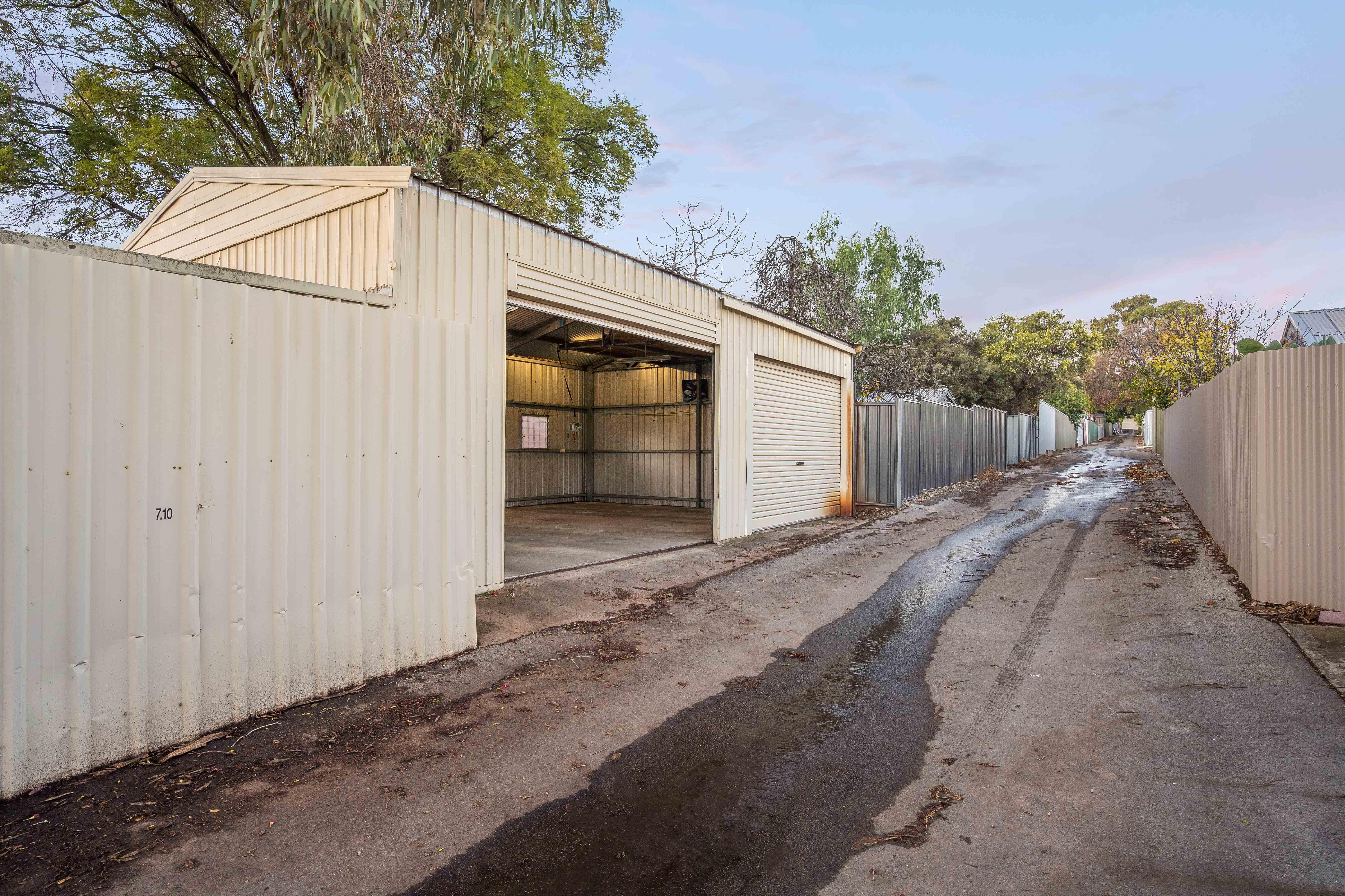 4 bedroom character-filled home for rent in PROSPECT!